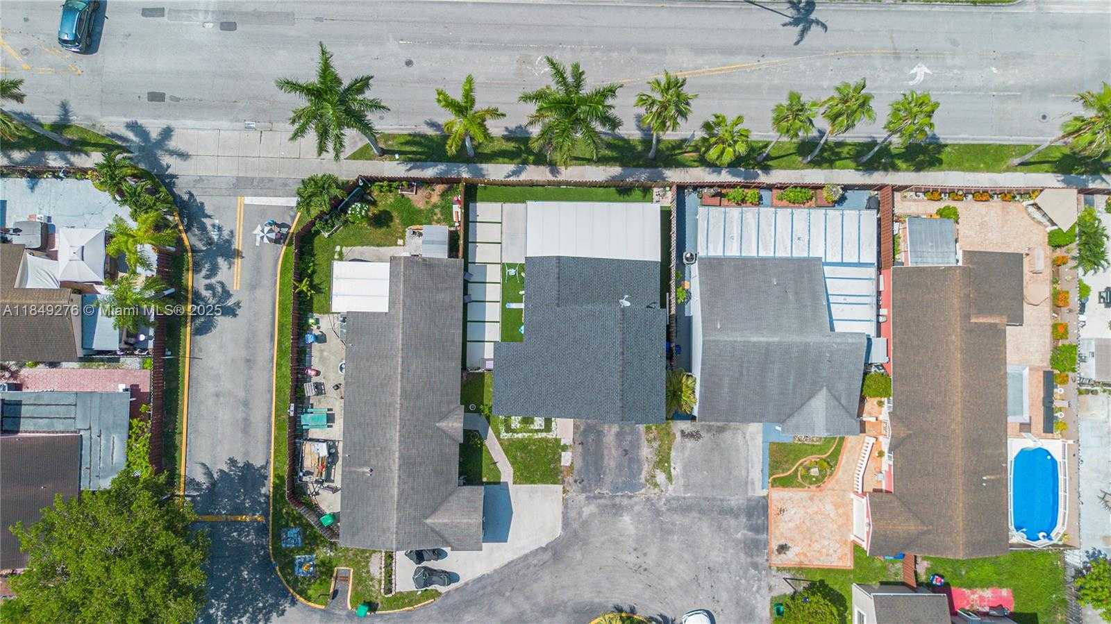 Small Image of 18858 NORTH WEST 63RD CT CIR, Hialeah Number 30