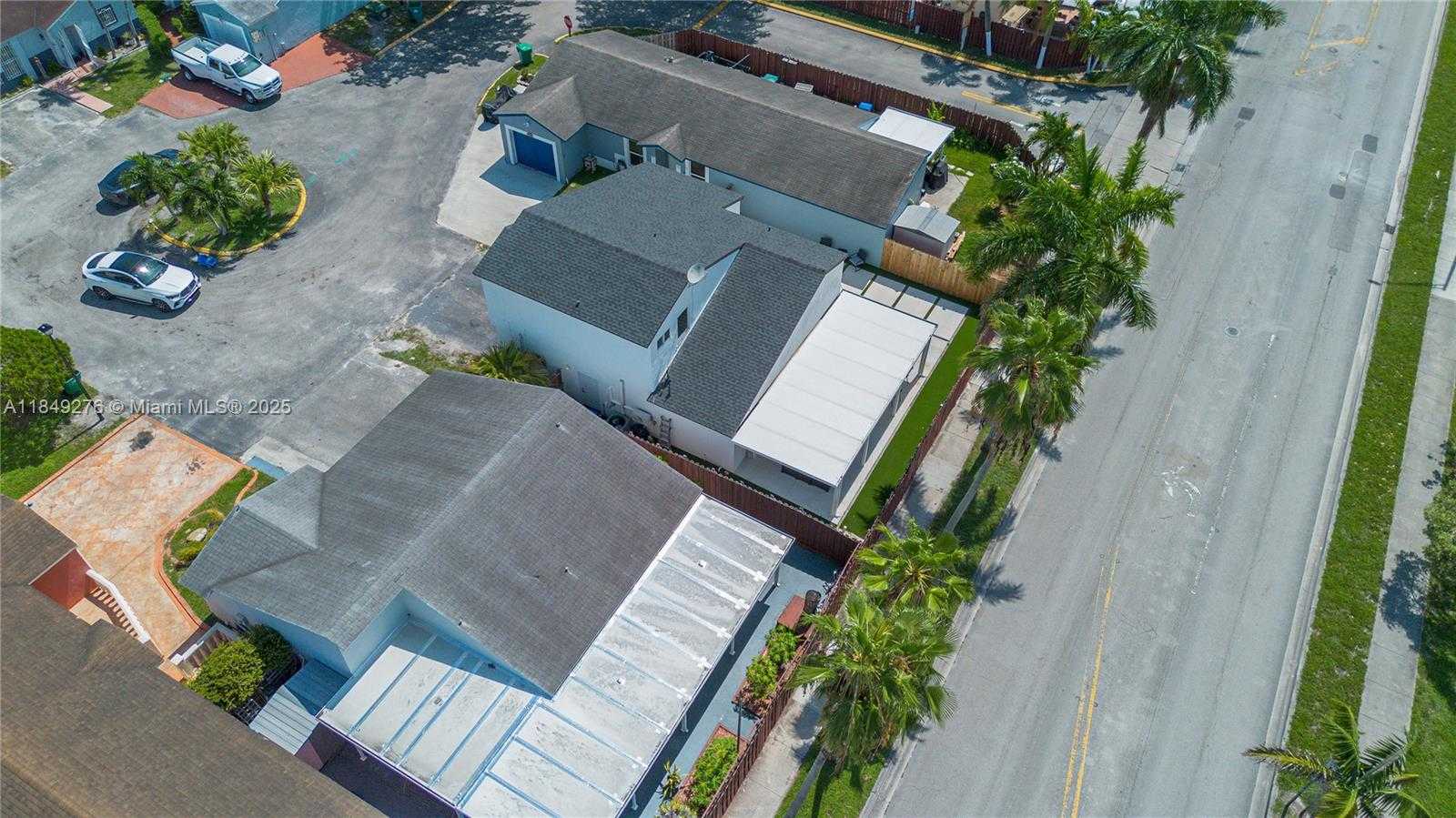 Small Image of 18858 NORTH WEST 63RD CT CIR, Hialeah Number 32