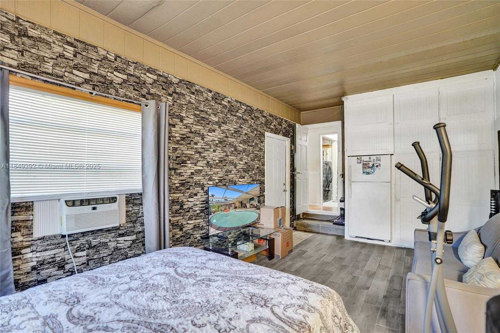 Small Image of 7811 NORTH WEST 75TH AVE, Tamarac Number 11