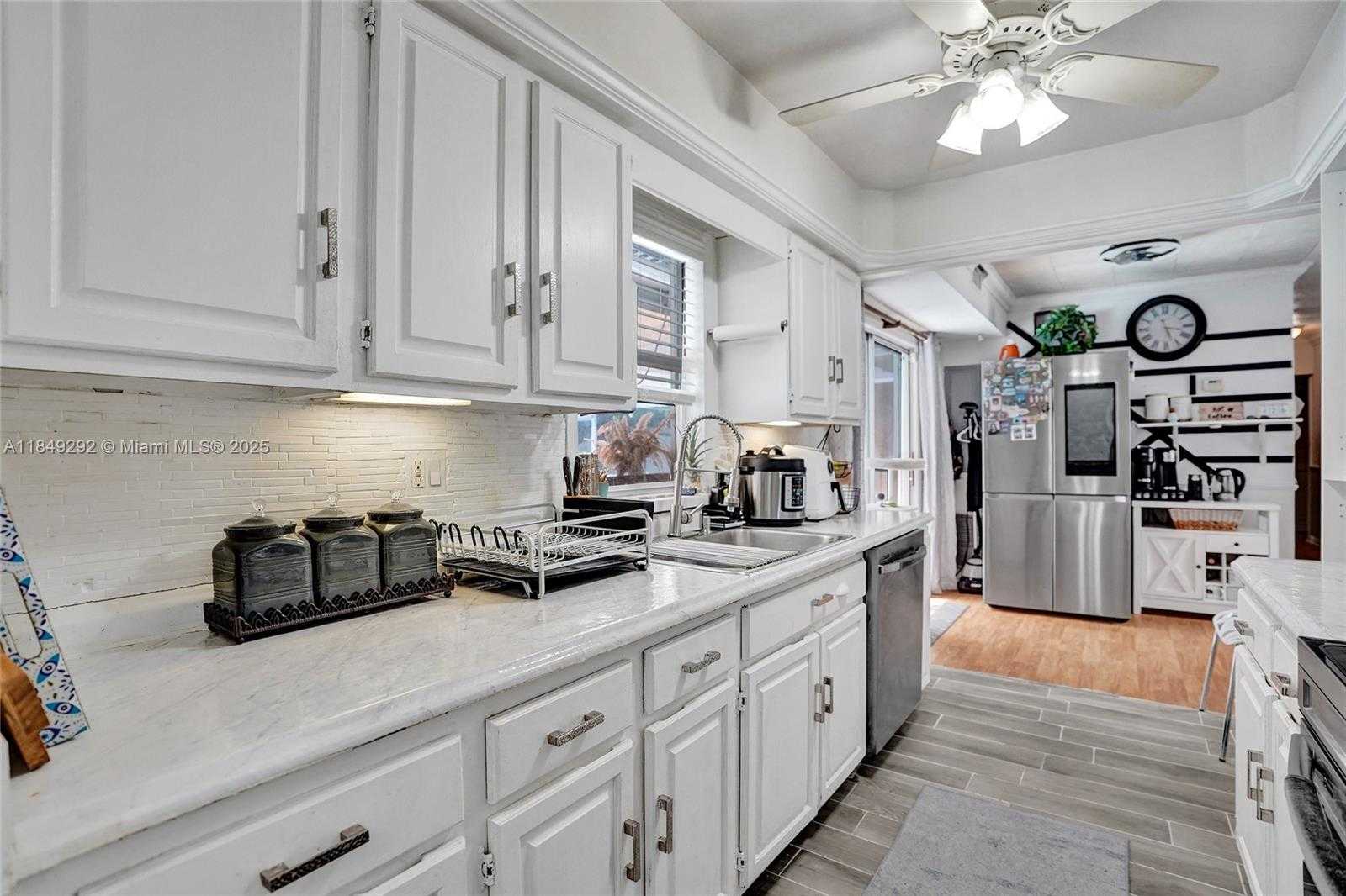 Small Image of 7811 NORTH WEST 75TH AVE, Tamarac Number 30