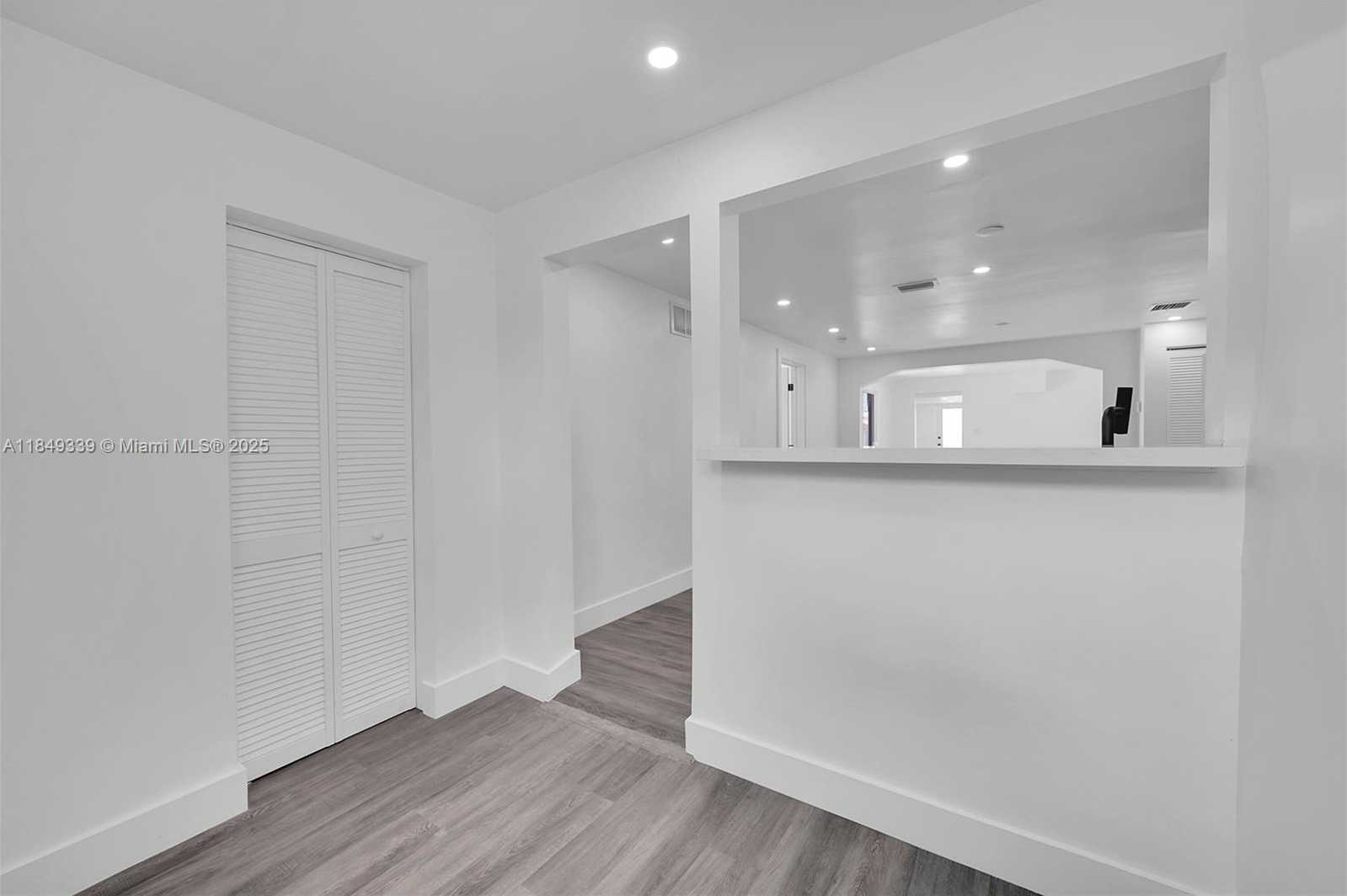 Small Image of 5658 SOUTH WEST 1ST ST, Miami Number 11