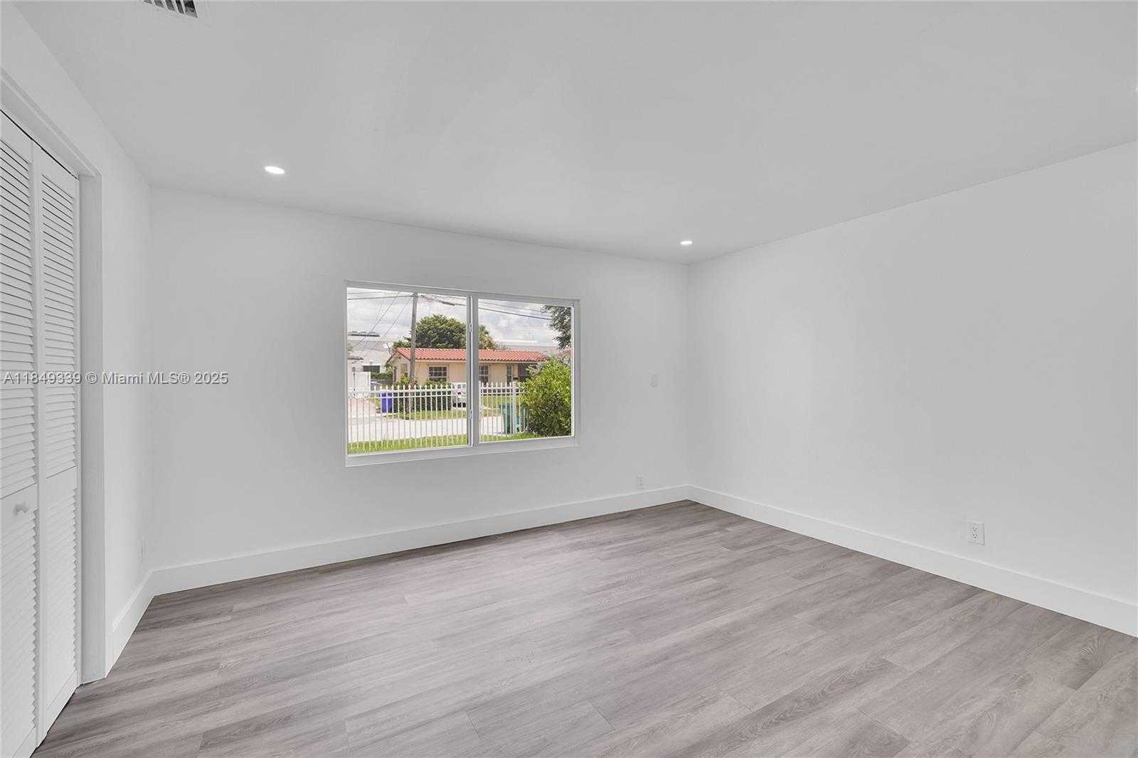 Small Image of 5658 SOUTH WEST 1ST ST, Miami Number 13