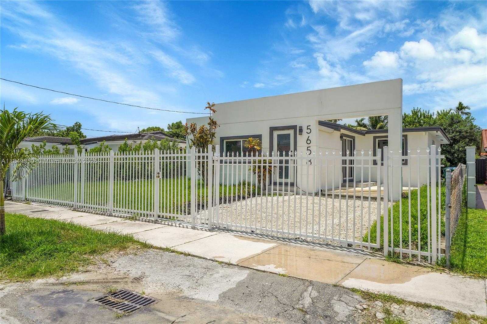 Small Image of 5658 SOUTH WEST 1ST ST, Miami Number 3