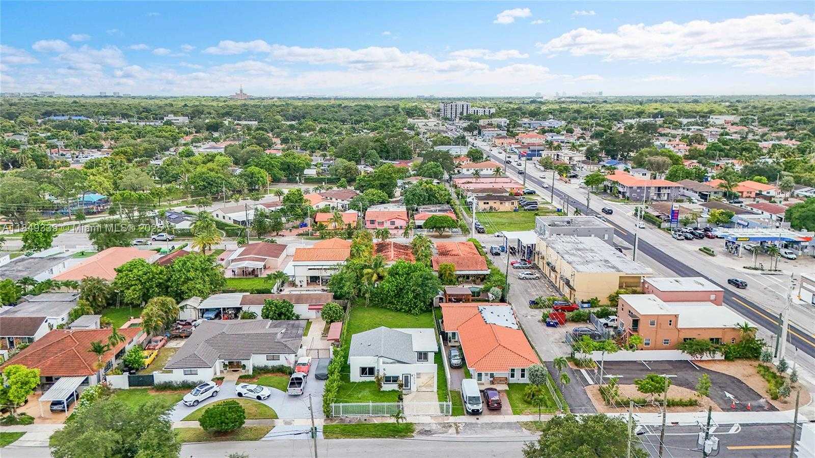 Small Image of 5658 SOUTH WEST 1ST ST, Miami Number 31