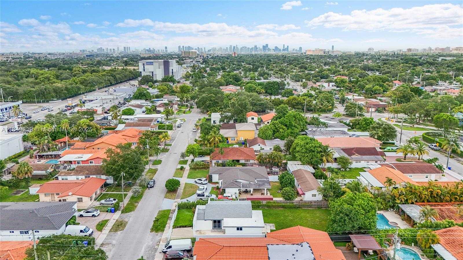Small Image of 5658 SOUTH WEST 1ST ST, Miami Number 33