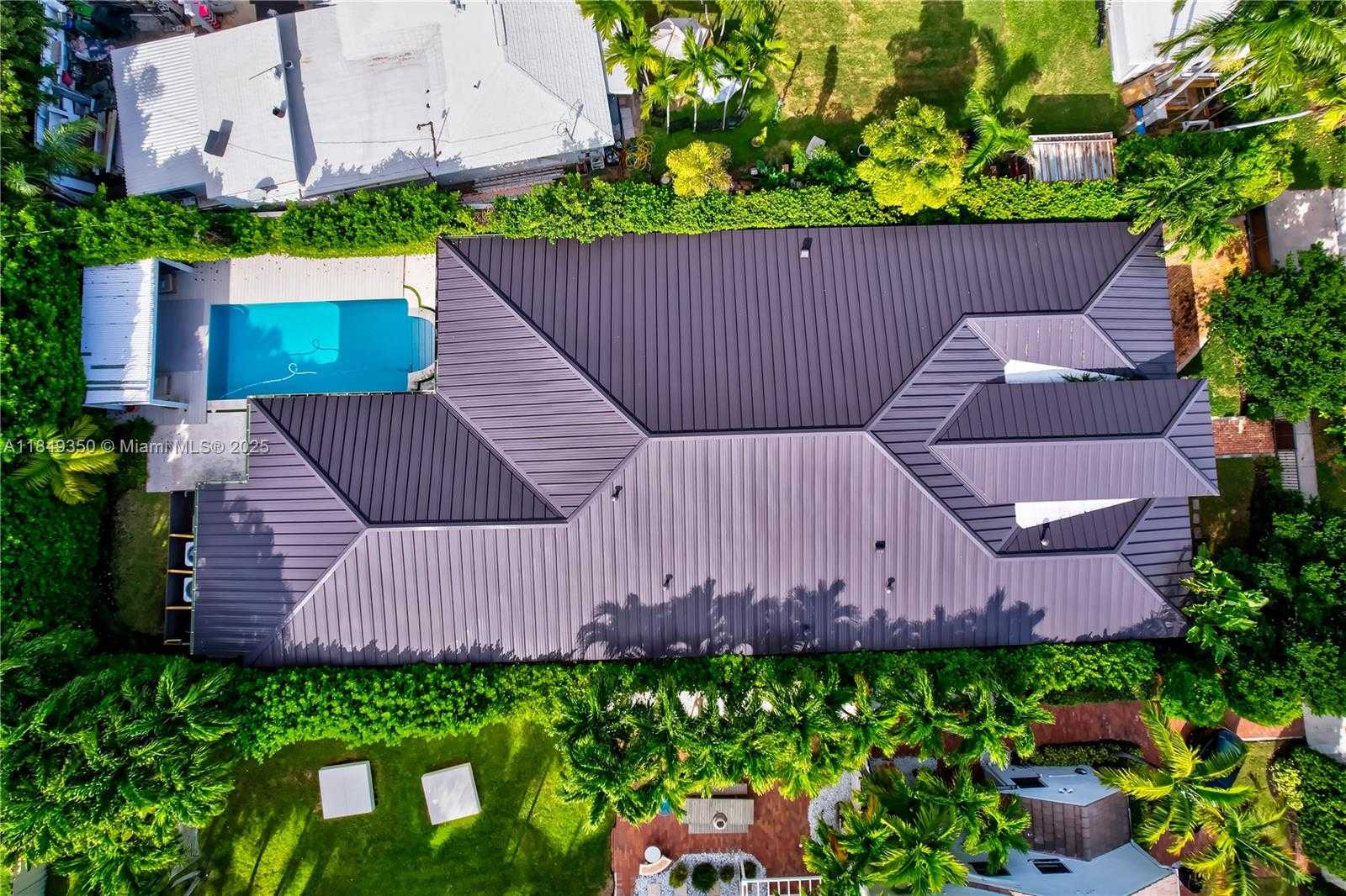 Small Image of 2152 PRAIRIE AVE, Miami Beach Number 3