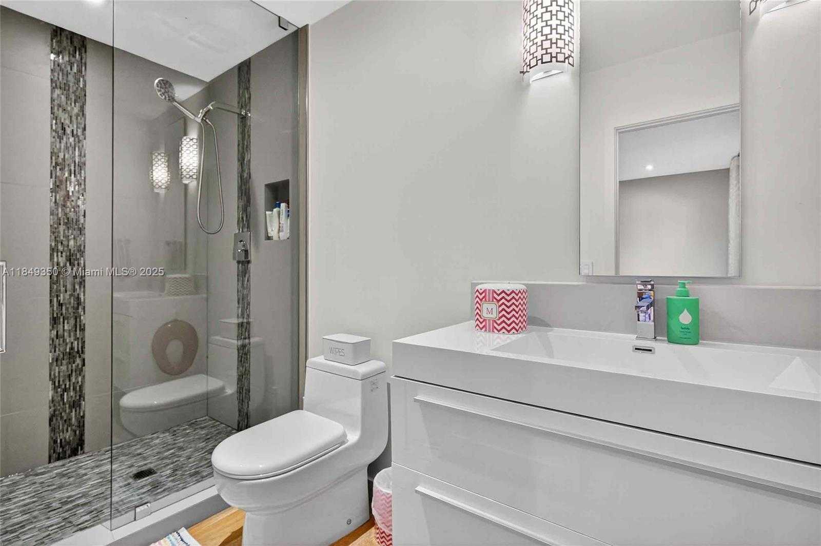 Small Image of 2152 PRAIRIE AVE, Miami Beach Number 36