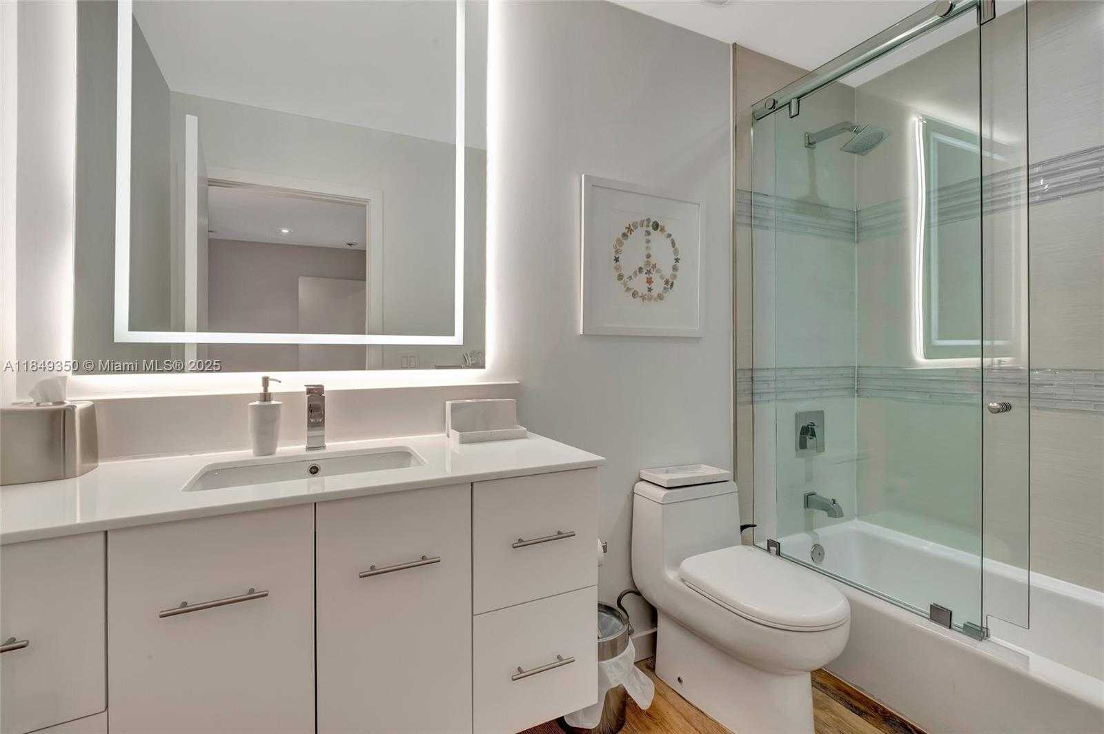 Small Image of 2152 PRAIRIE AVE, Miami Beach Number 39