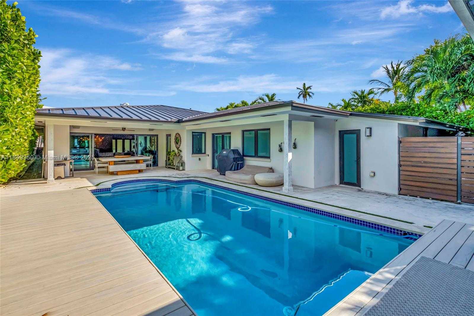 Small Image of 2152 PRAIRIE AVE, Miami Beach Number 56