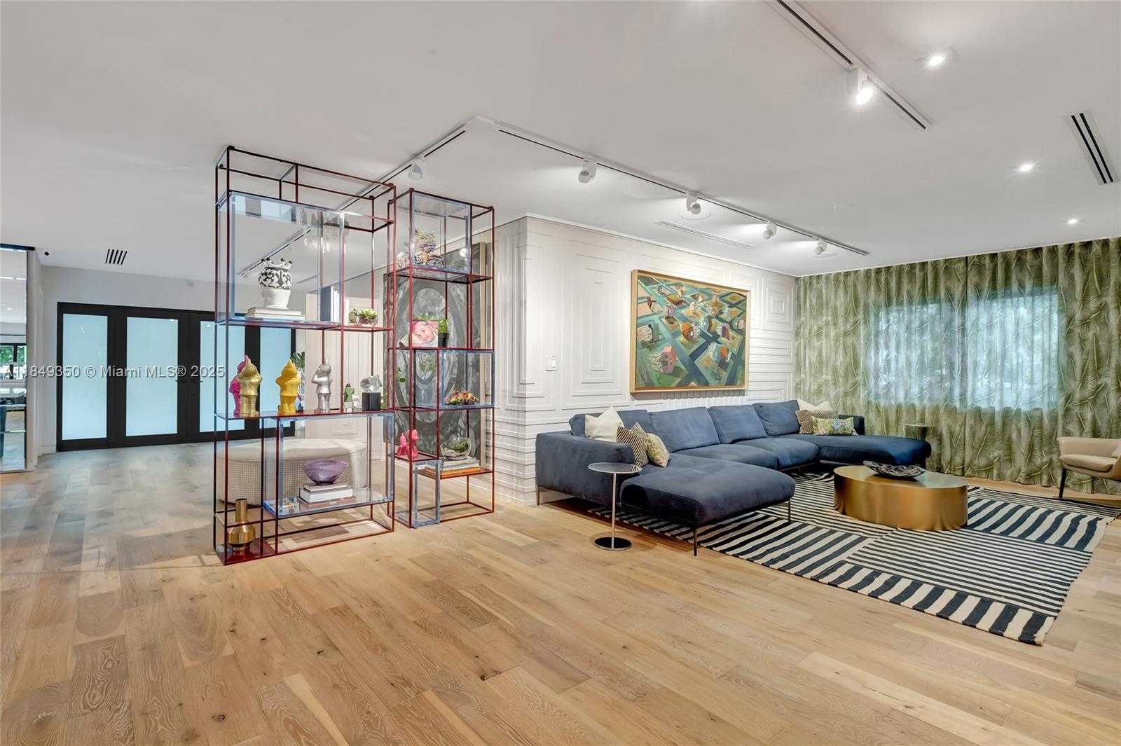 Small Image of 2152 PRAIRIE AVE, Miami Beach Number 6