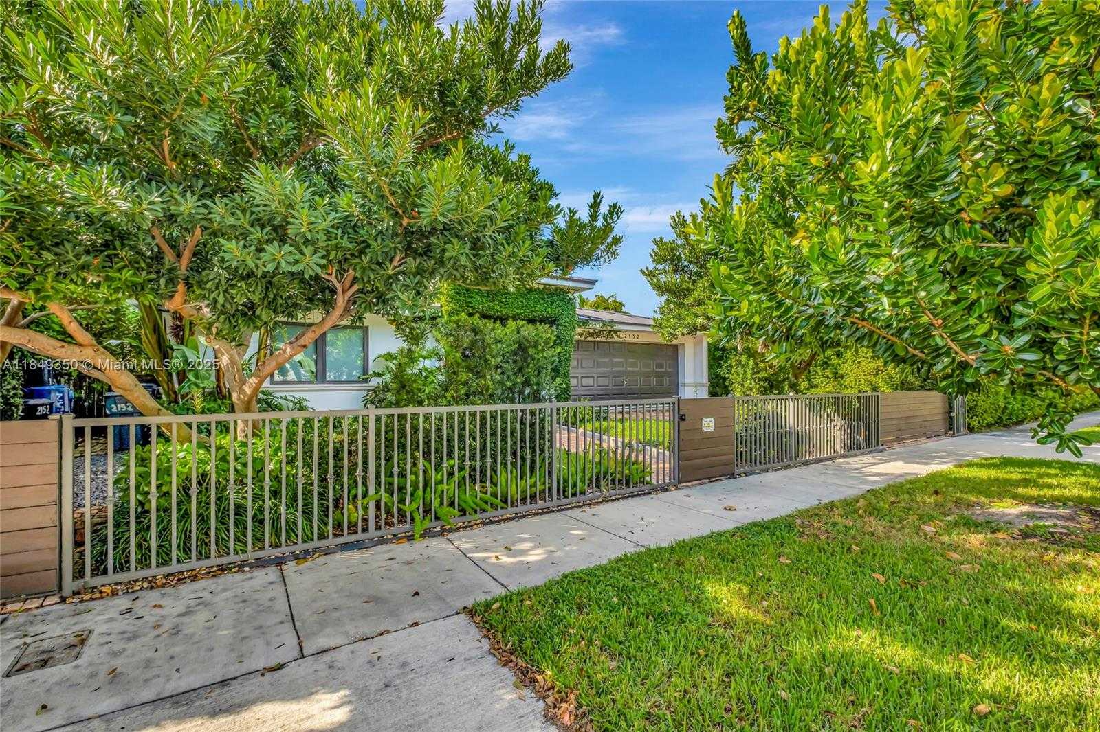 Small Image of 2152 PRAIRIE AVE, Miami Beach Number 60