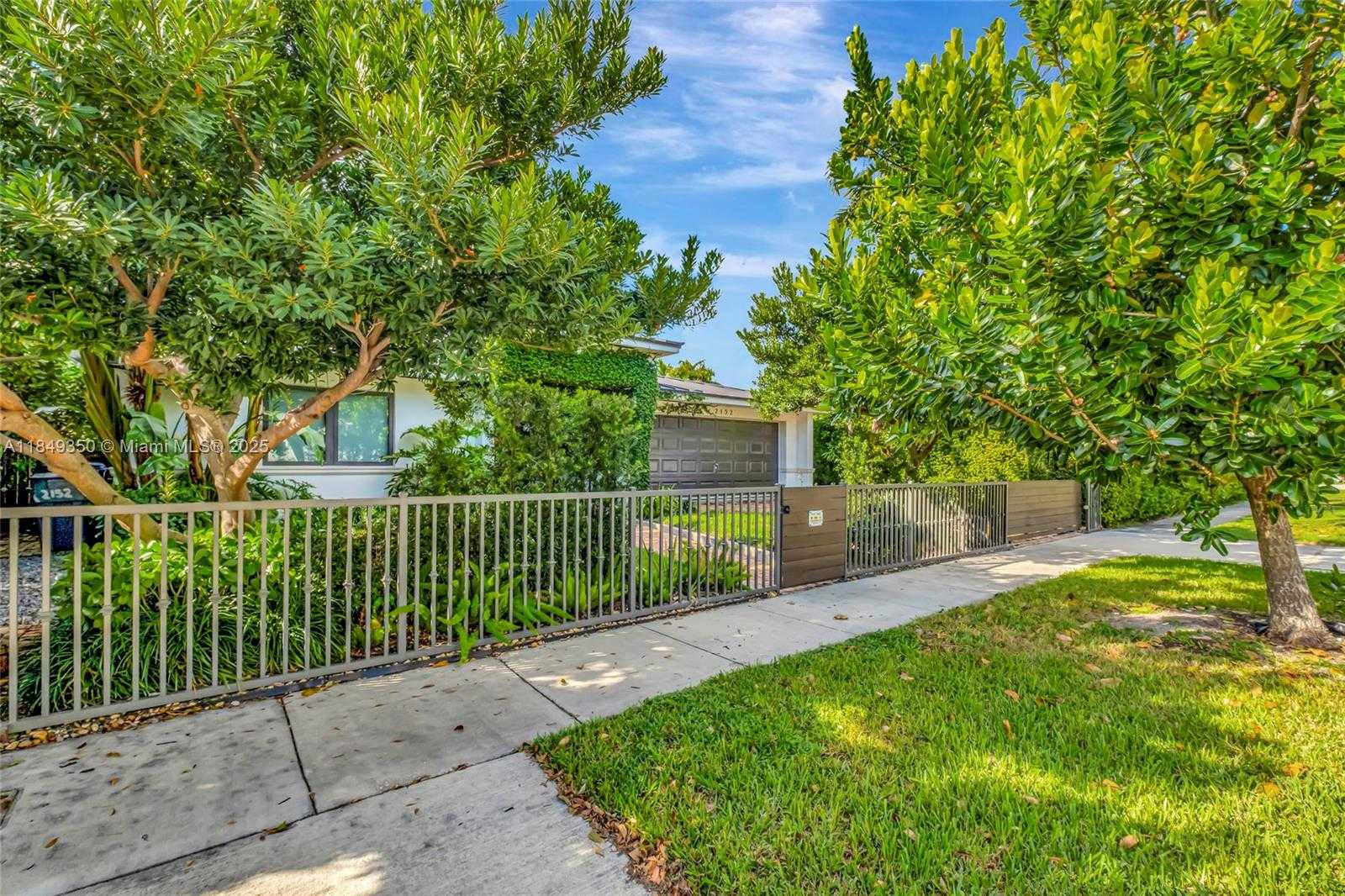 Small Image of 2152 PRAIRIE AVE, Miami Beach Number 61