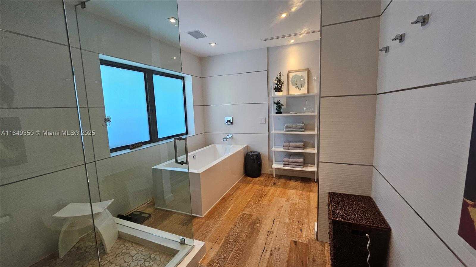 Small Image of 2152 PRAIRIE AVE, Miami Beach Number 74