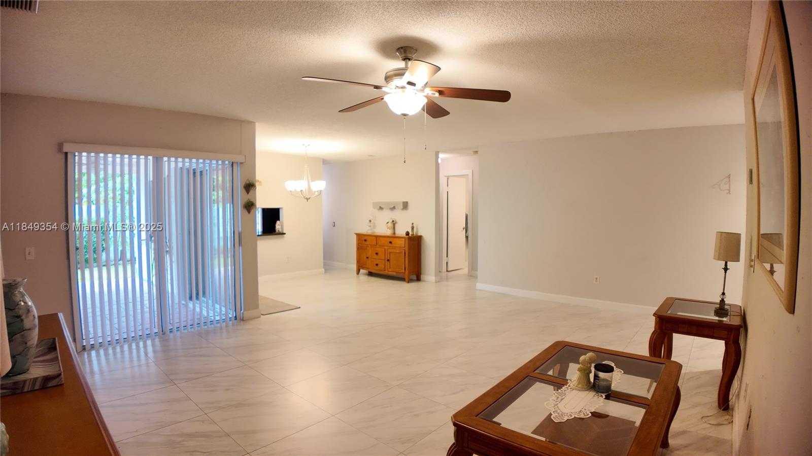 Small Image of 14909 SOUTH WEST 141ST PL, Miami Number 3
