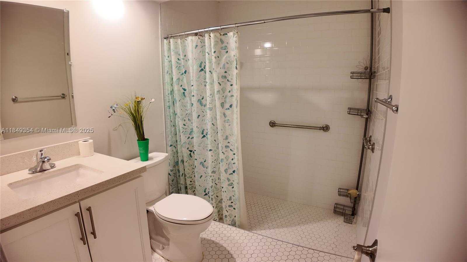 Small Image of 14909 SOUTH WEST 141ST PL, Miami Number 6
