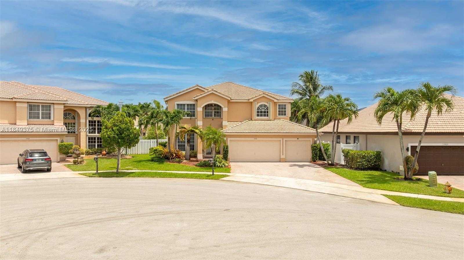 Small Image of 17933 SOUTH WEST 35TH CT, Miramar Number 2