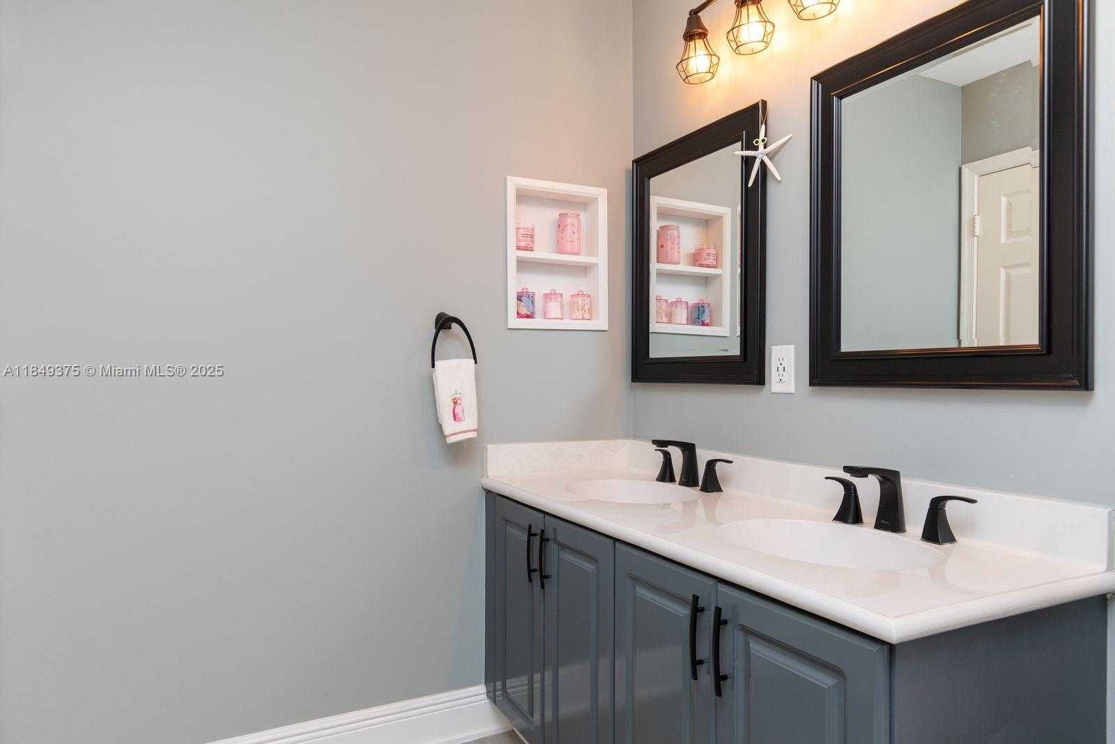Small Image of 17933 SOUTH WEST 35TH CT, Miramar Number 41