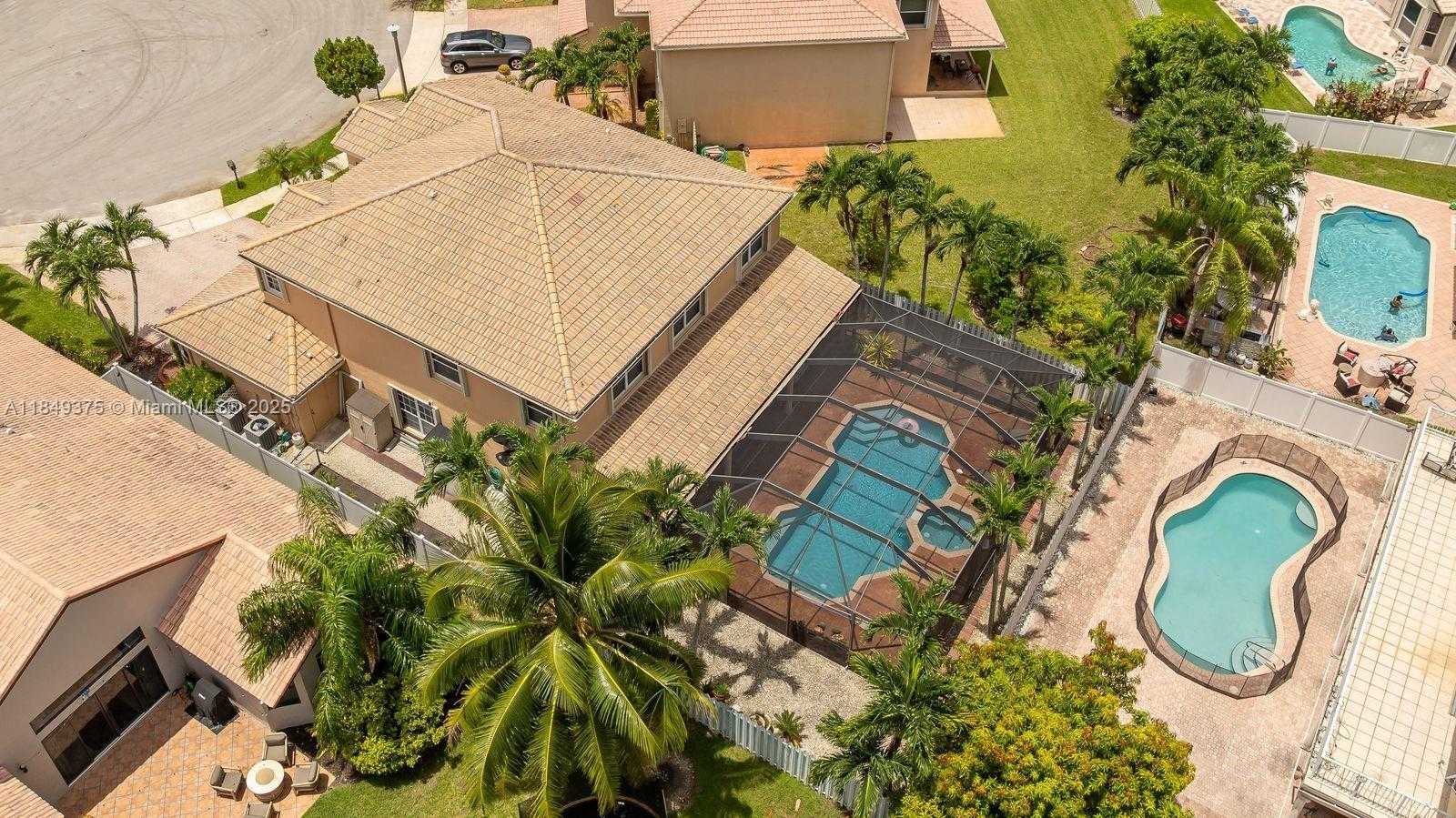 Small Image of 17933 SOUTH WEST 35TH CT, Miramar Number 59