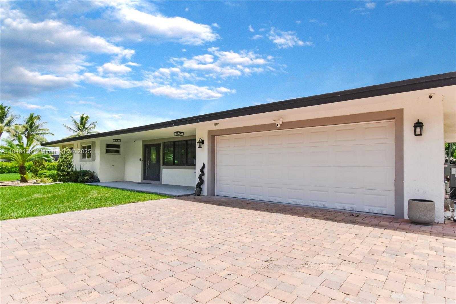 Small Image of 18200 SOUTH WEST 48TH ST, Southwest Ranches Number 10
