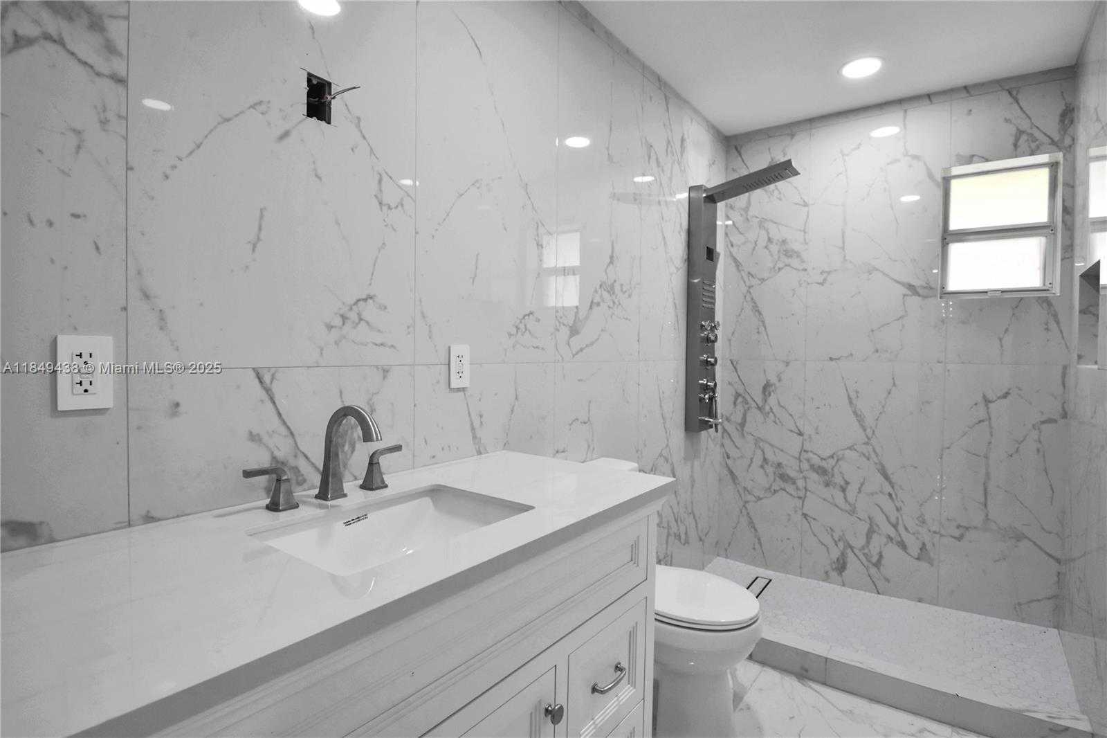 Small Image of 18200 SOUTH WEST 48TH ST, Southwest Ranches Number 23