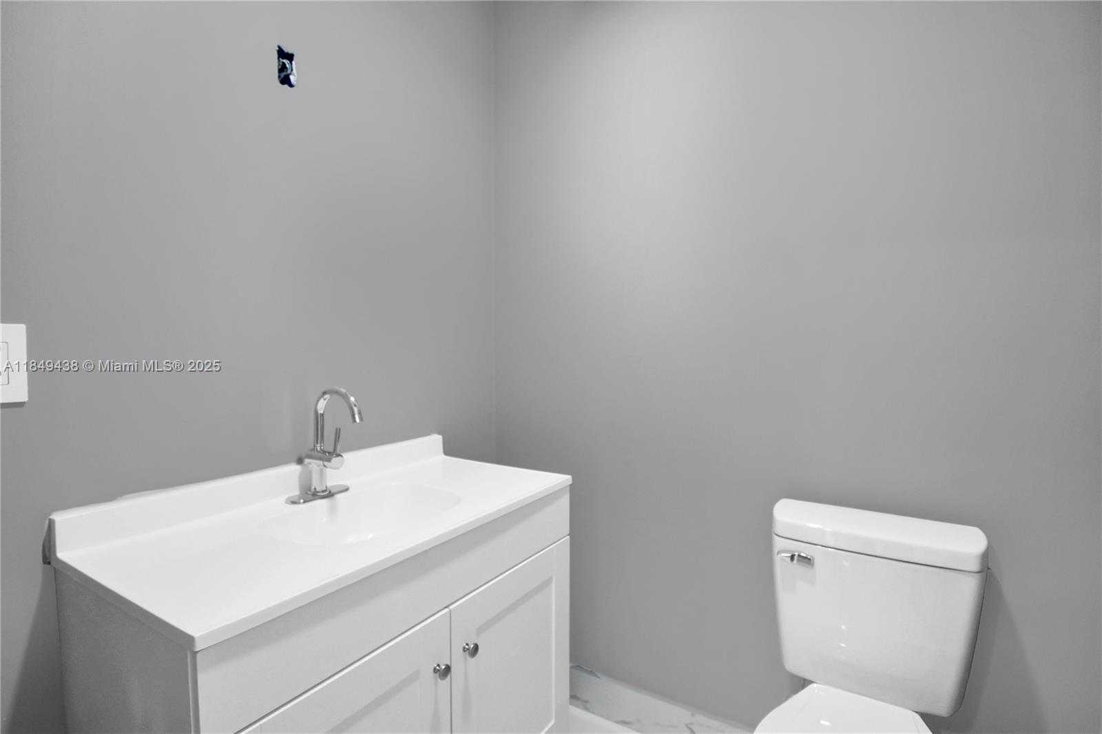 Small Image of 18200 SOUTH WEST 48TH ST, Southwest Ranches Number 24