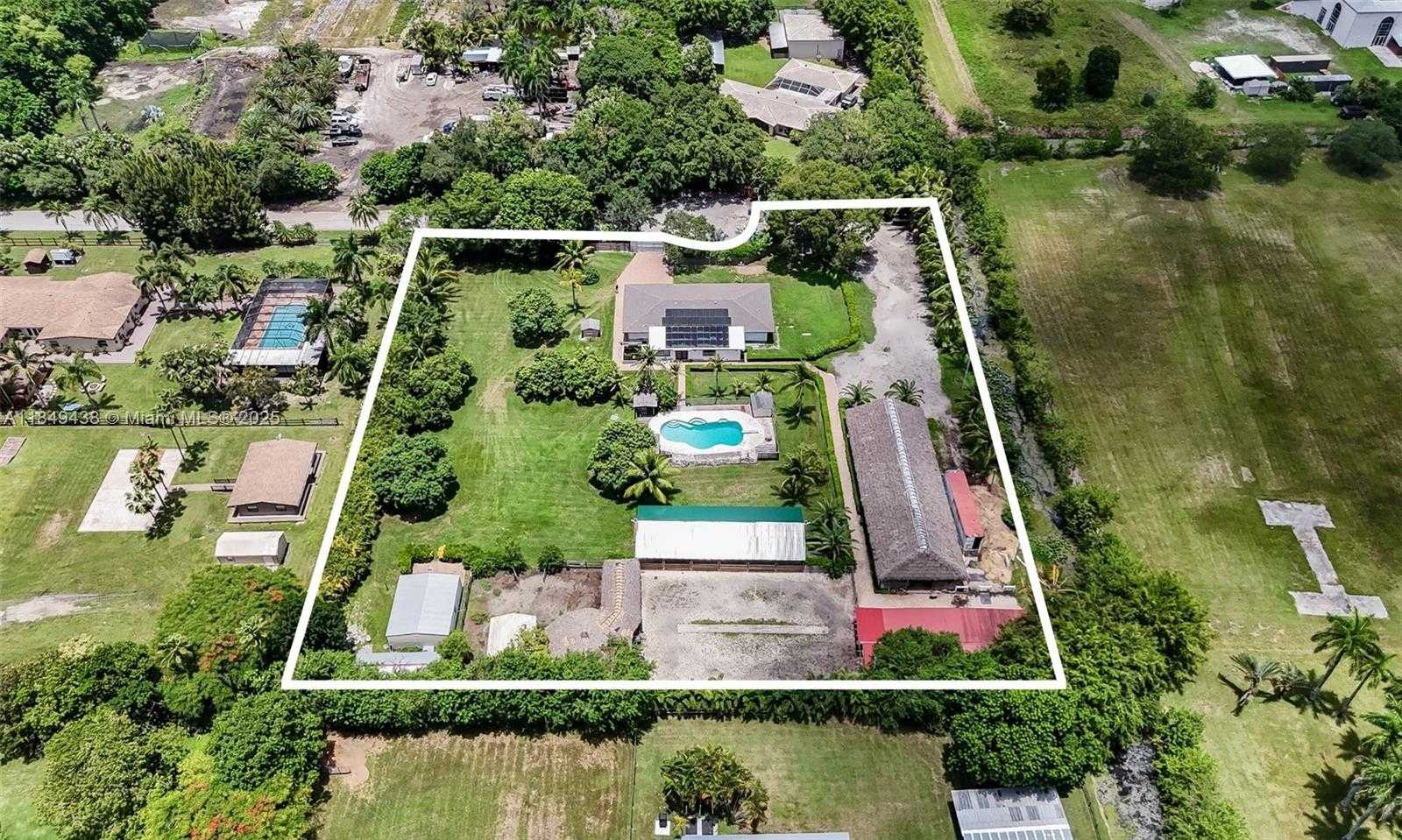 Small Image of 18200 SOUTH WEST 48TH ST, Southwest Ranches Number 44