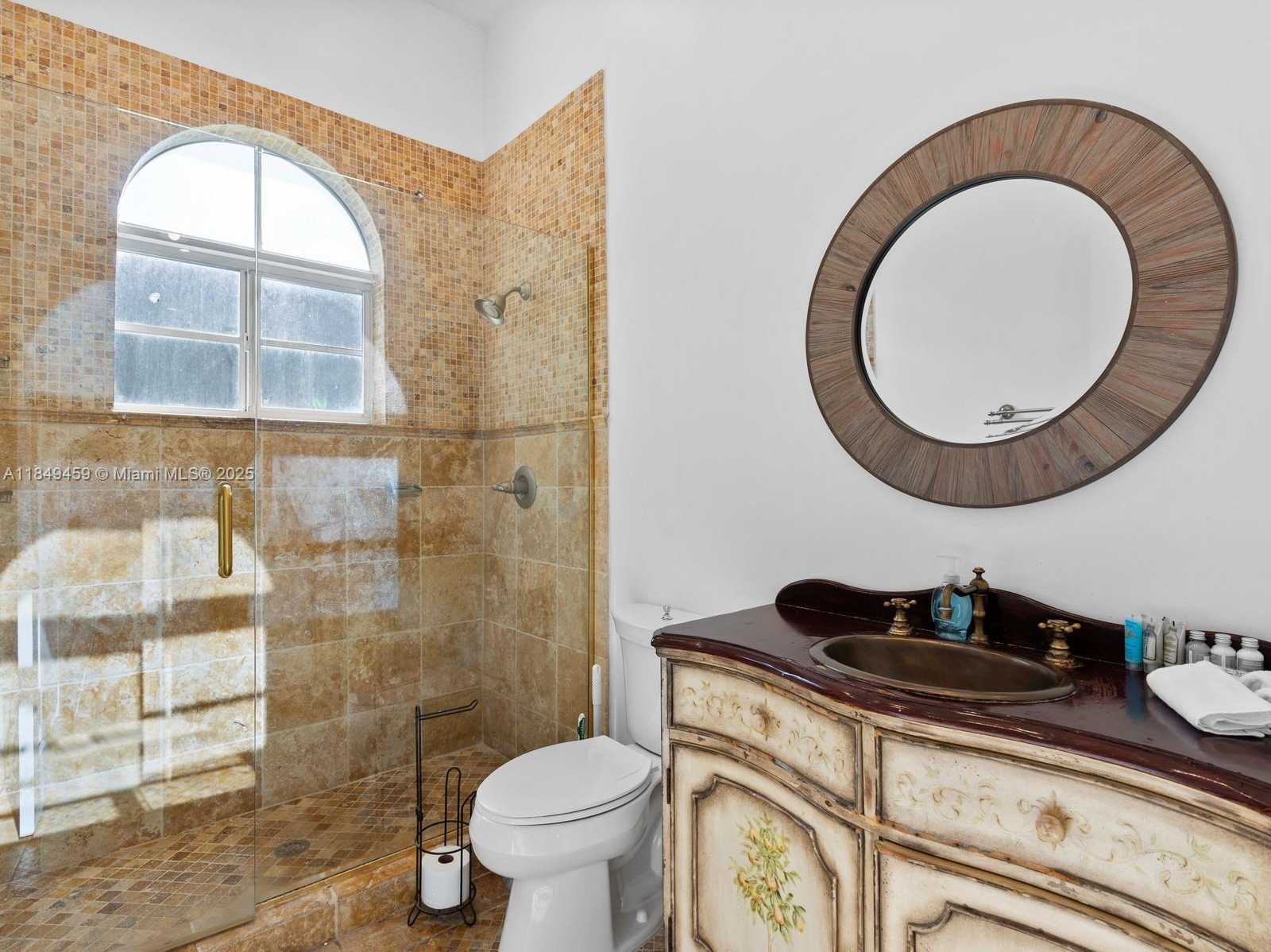 Small Image of 1223 JACKSON ST, Hollywood Number 26