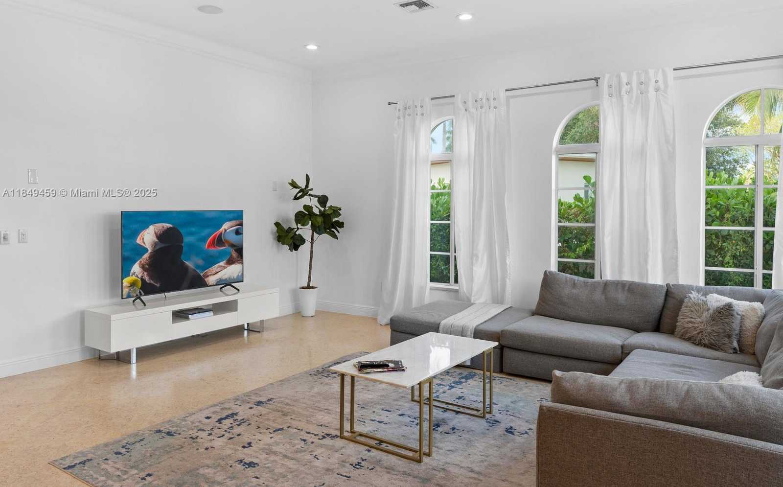 Small Image of 1223 JACKSON ST, Hollywood Number 9