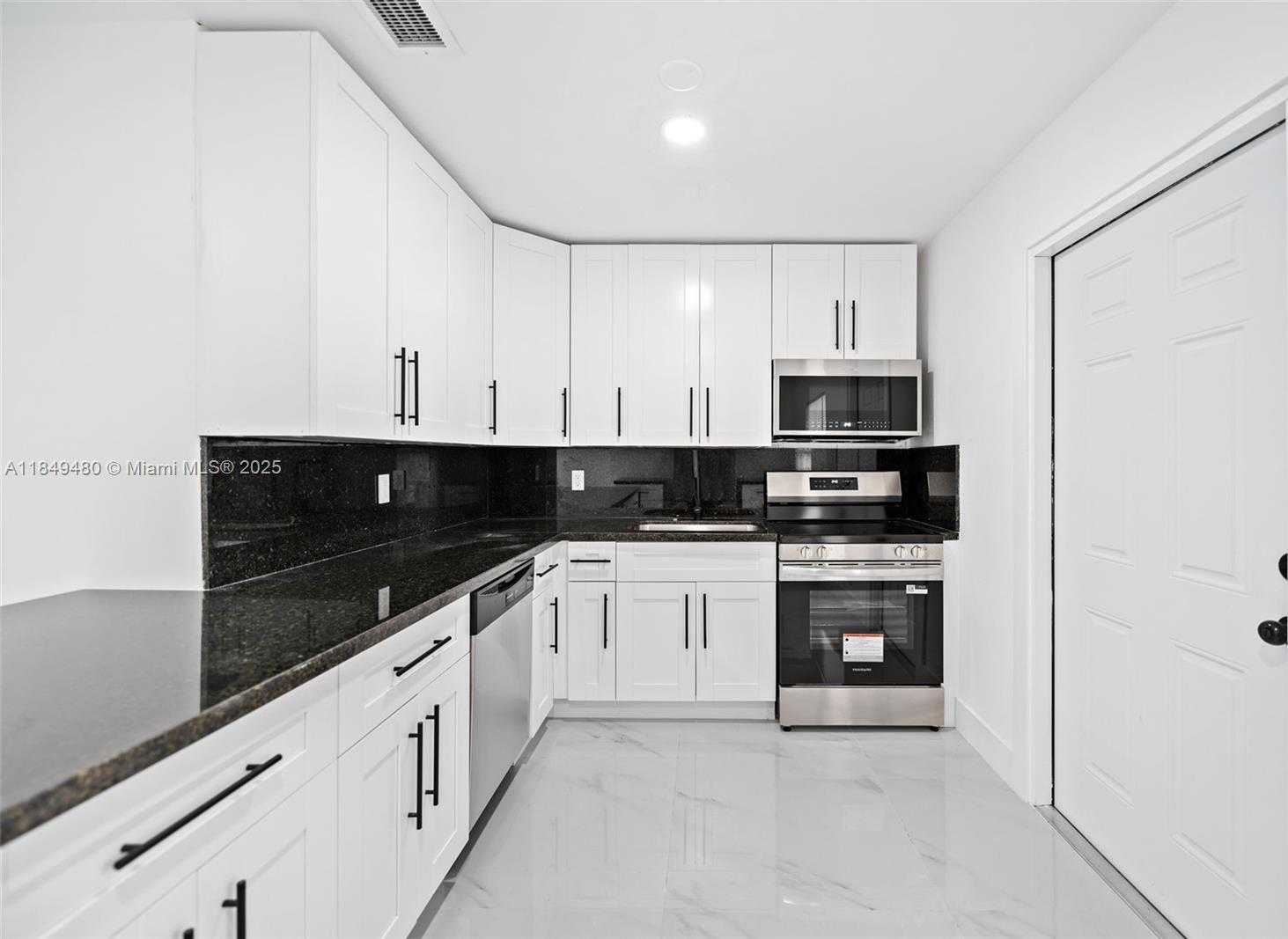 Small Image of 8201 SOUTH WEST 7TH CT, North Lauderdale Number 11