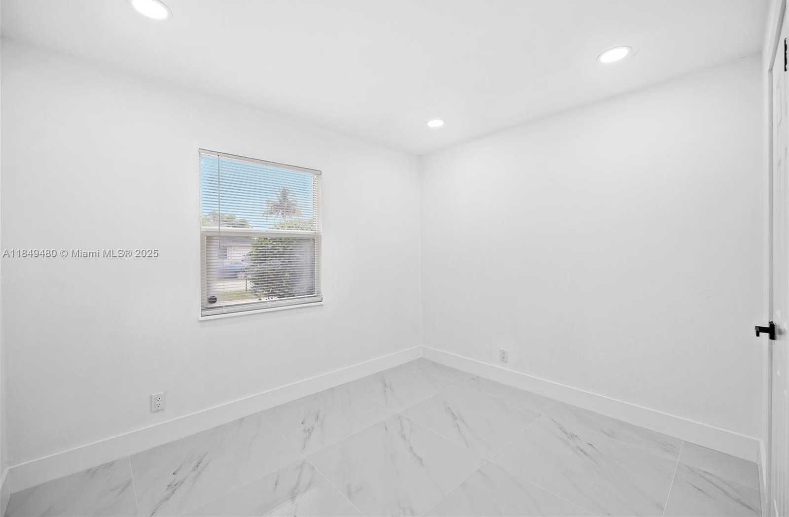 Small Image of 8201 SOUTH WEST 7TH CT, North Lauderdale Number 22