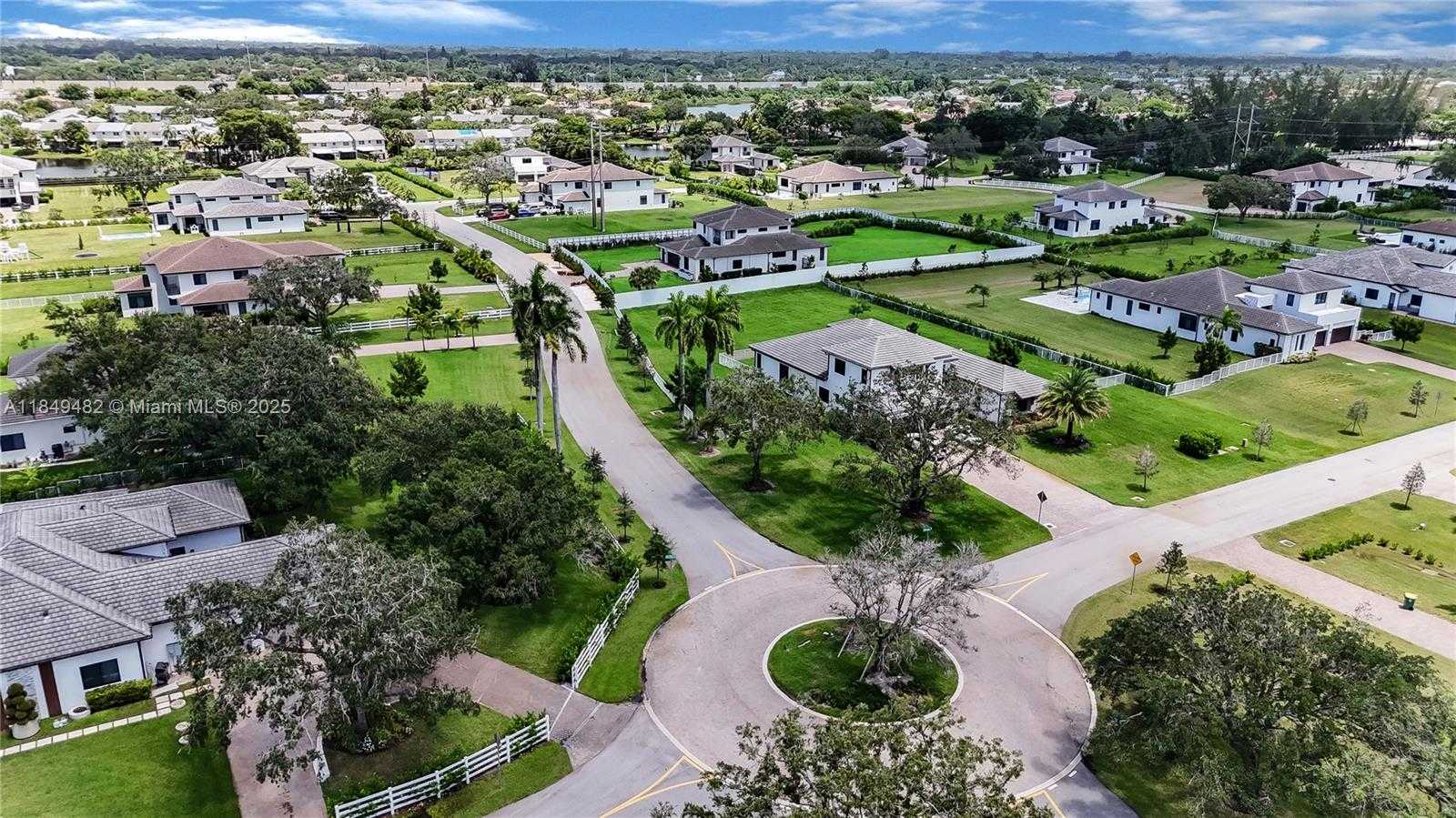 Small Image of 15846 SOUTH WEST 49TH ST, Southwest Ranches Number 38