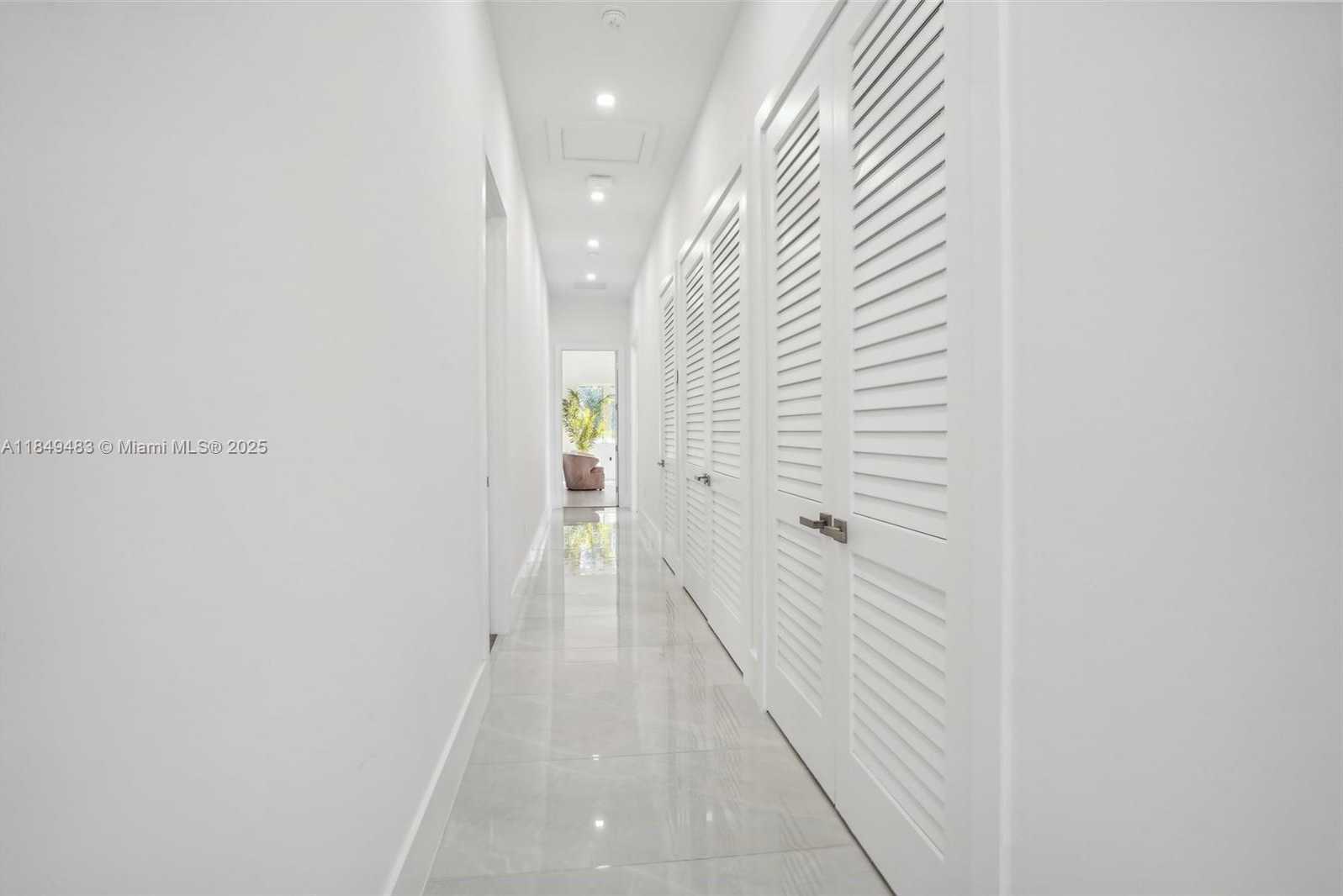 Small Image of 7900 SOUTH WEST 70TH ST, Miami Number 11