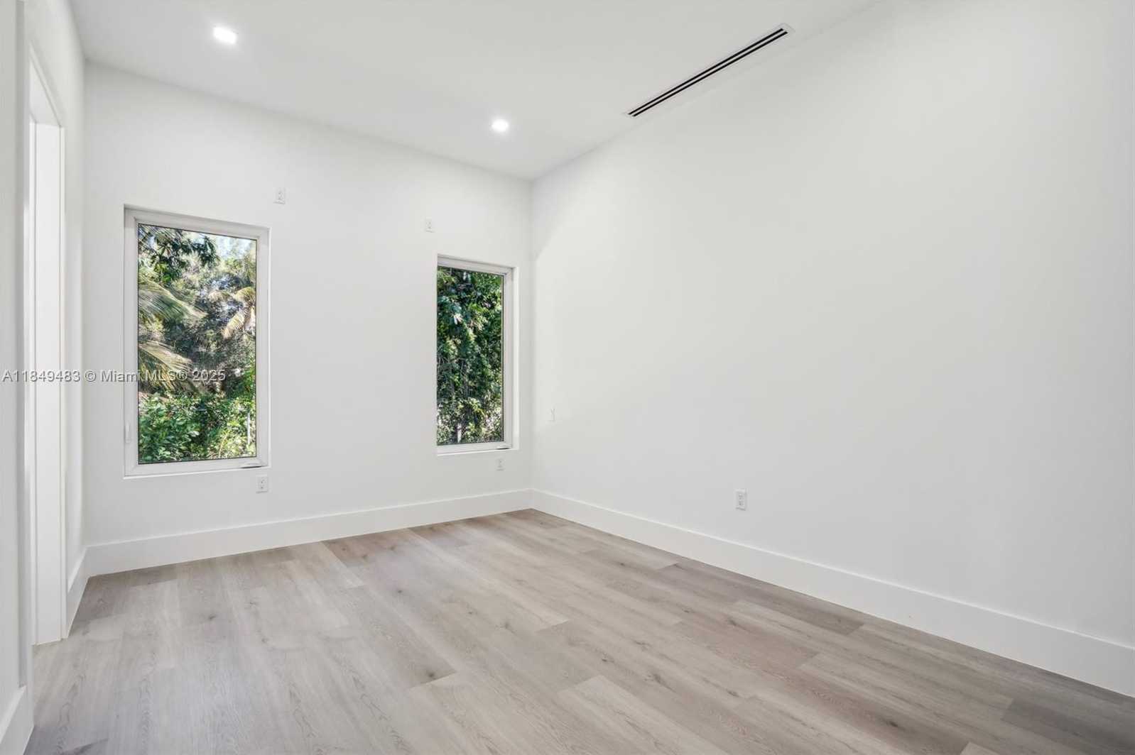 Small Image of 7900 SOUTH WEST 70TH ST, Miami Number 36
