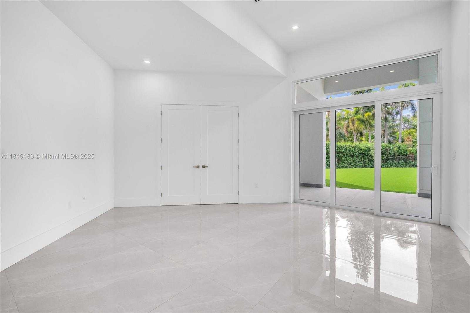 Small Image of 7900 SOUTH WEST 70TH ST, Miami Number 5