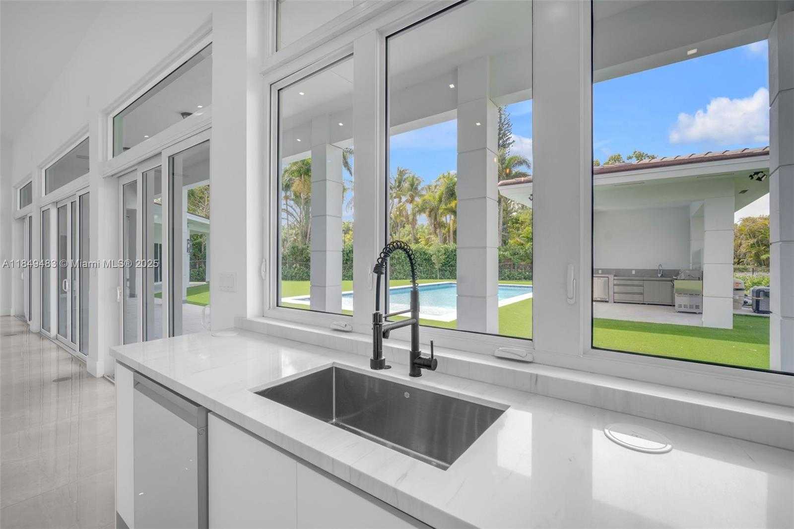 Small Image of 7900 SOUTH WEST 70TH ST, Miami Number 7