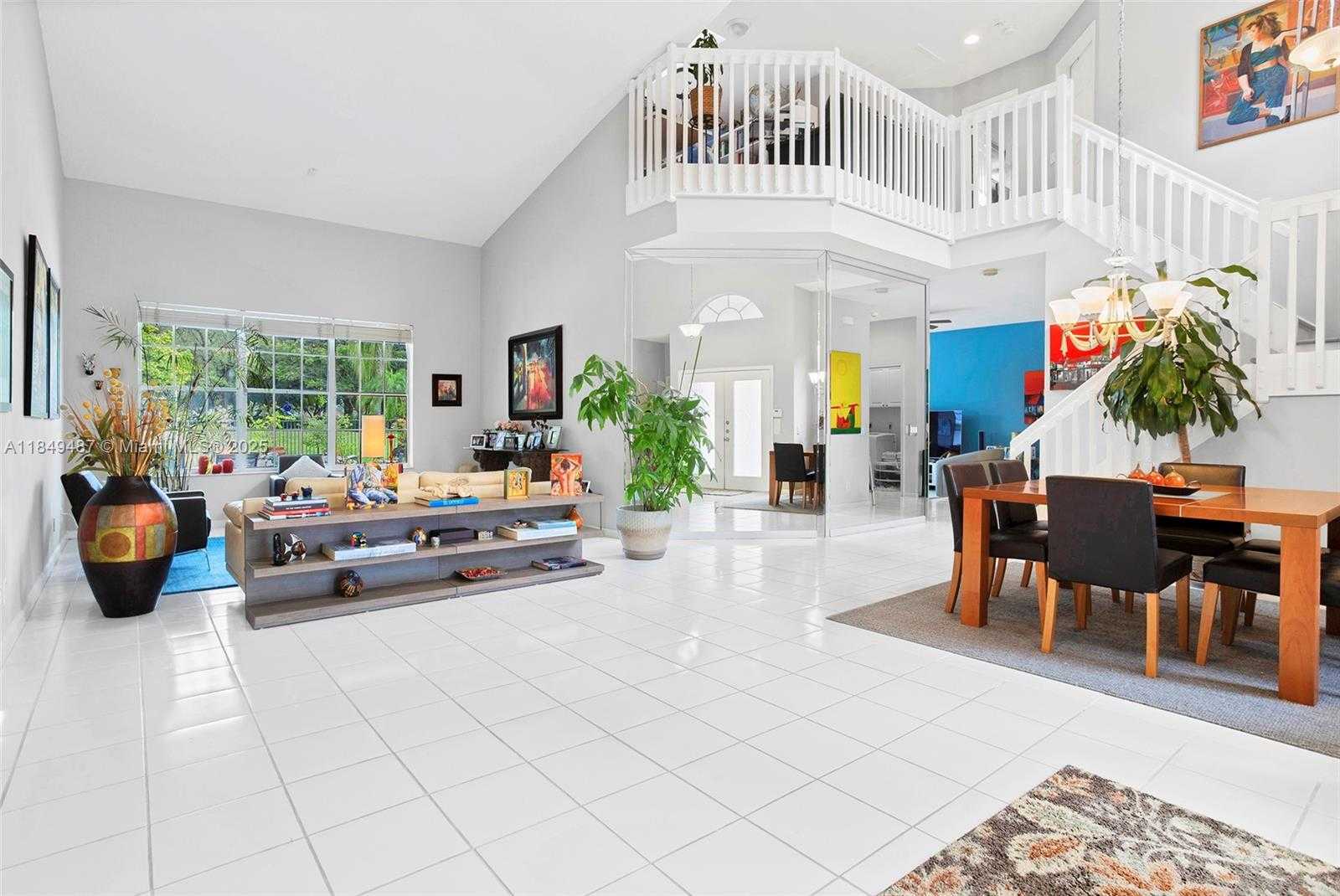 Small Image of 2613 OAKBROOK DR, Weston Number 11