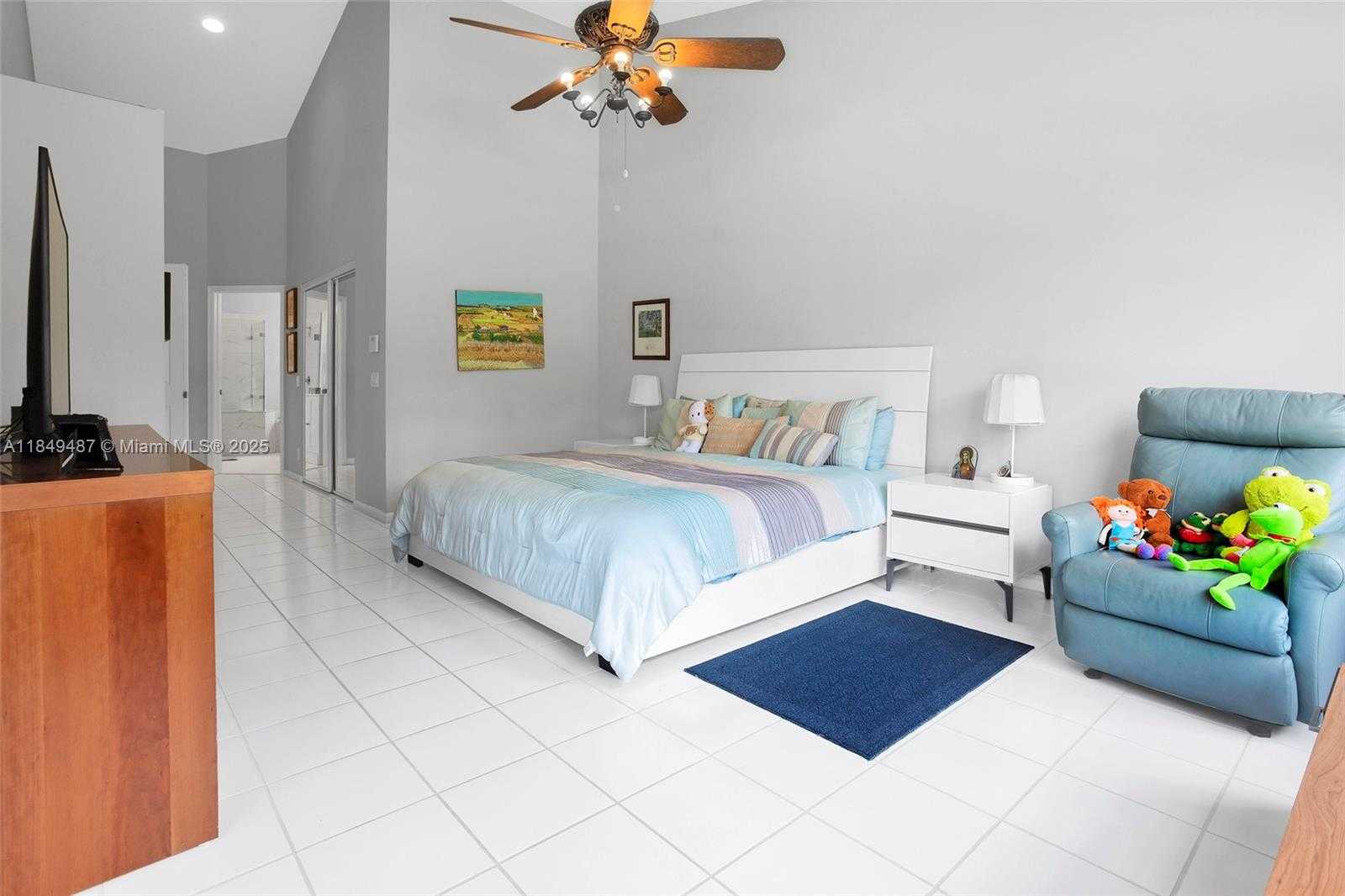 Small Image of 2613 OAKBROOK DR, Weston Number 23