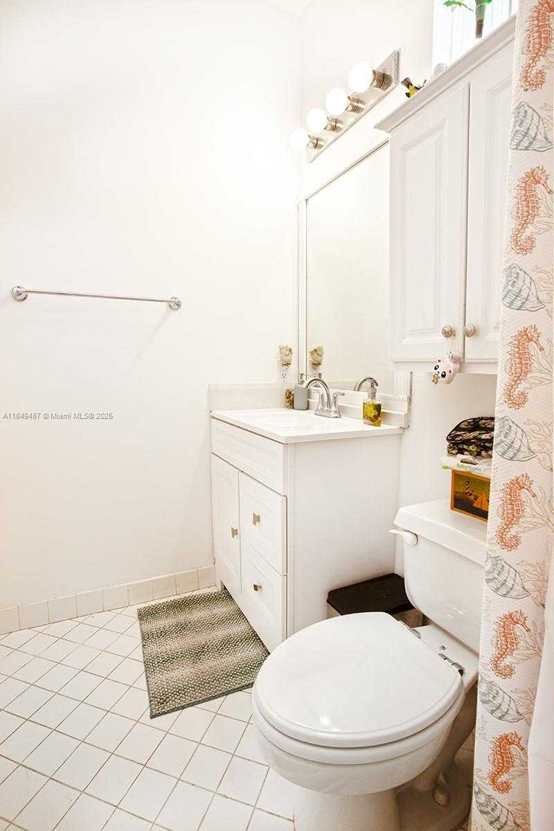 Small Image of 2613 OAKBROOK DR, Weston Number 29
