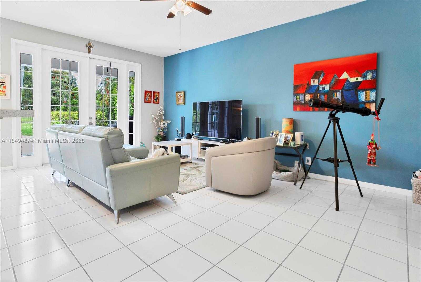 Small Image of 2613 OAKBROOK DR, Weston Number 30