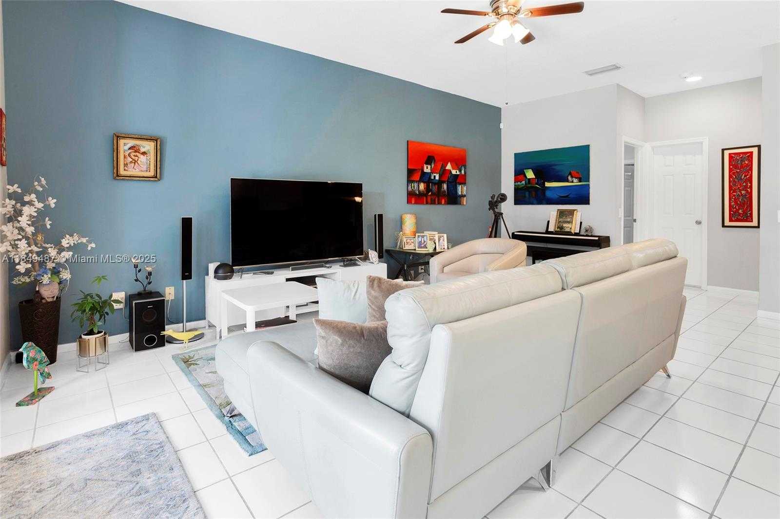 Small Image of 2613 OAKBROOK DR, Weston Number 33