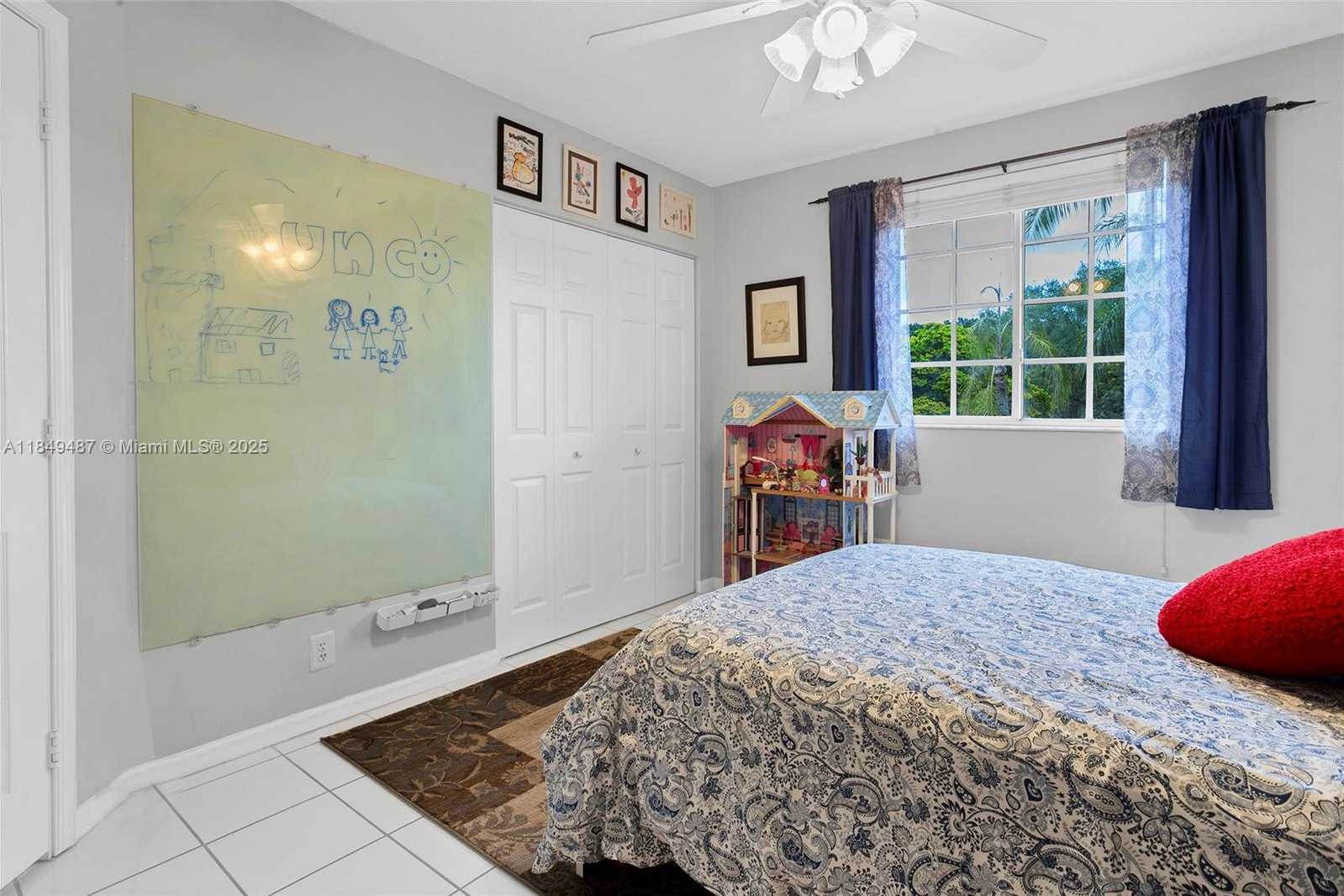 Small Image of 2613 OAKBROOK DR, Weston Number 47