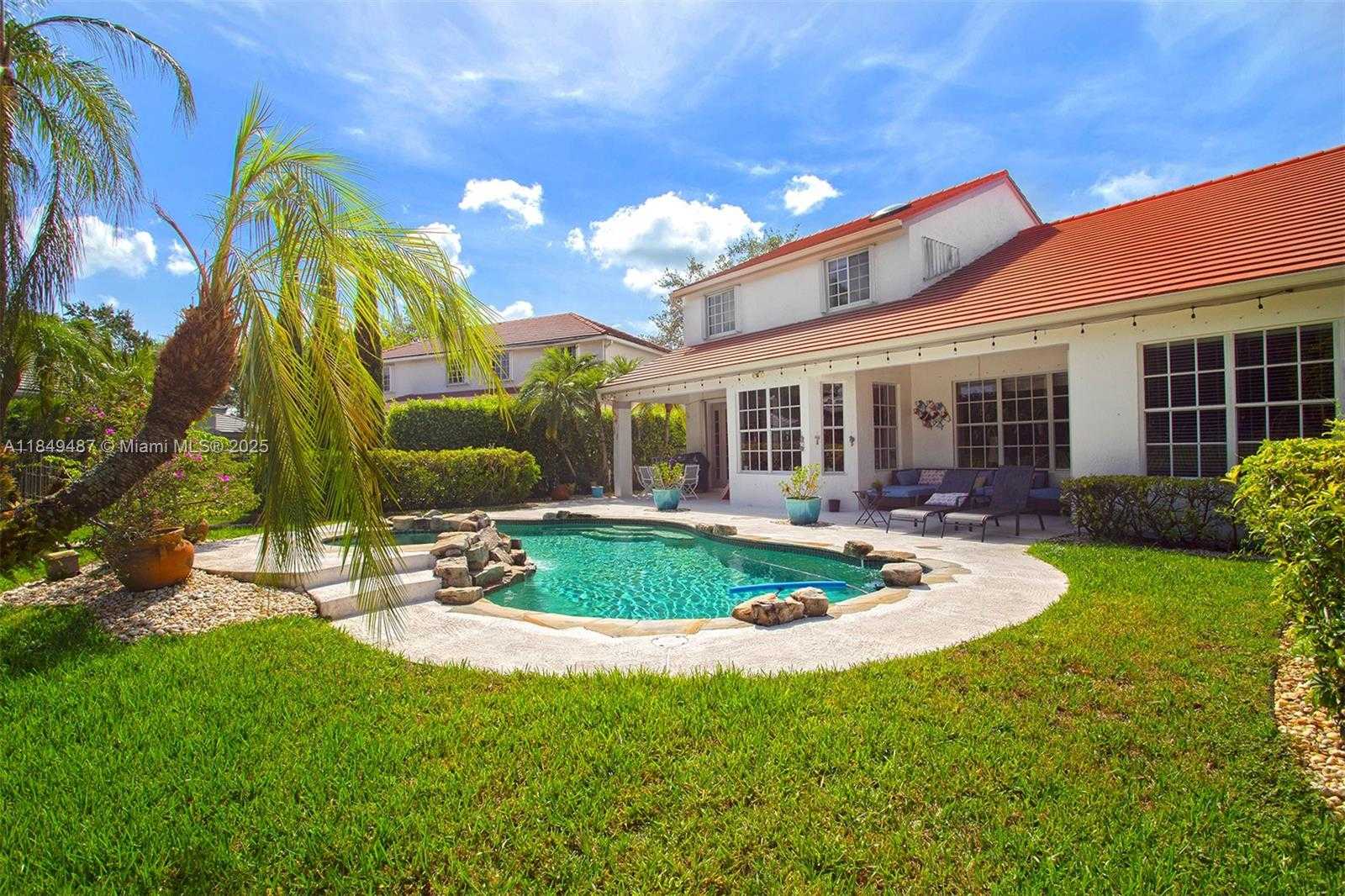 Small Image of 2613 OAKBROOK DR, Weston Number 51