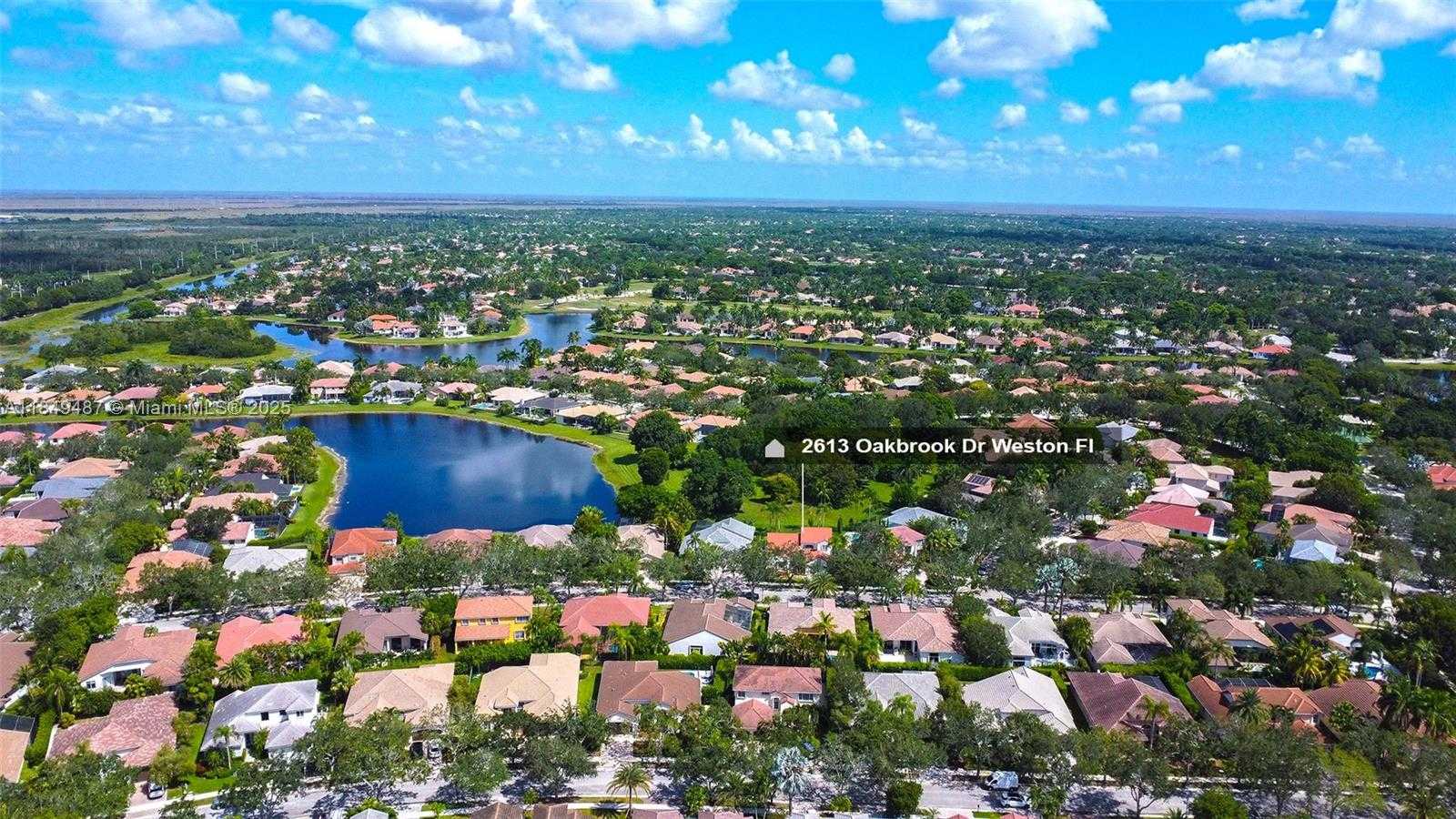 Small Image of 2613 OAKBROOK DR, Weston Number 7