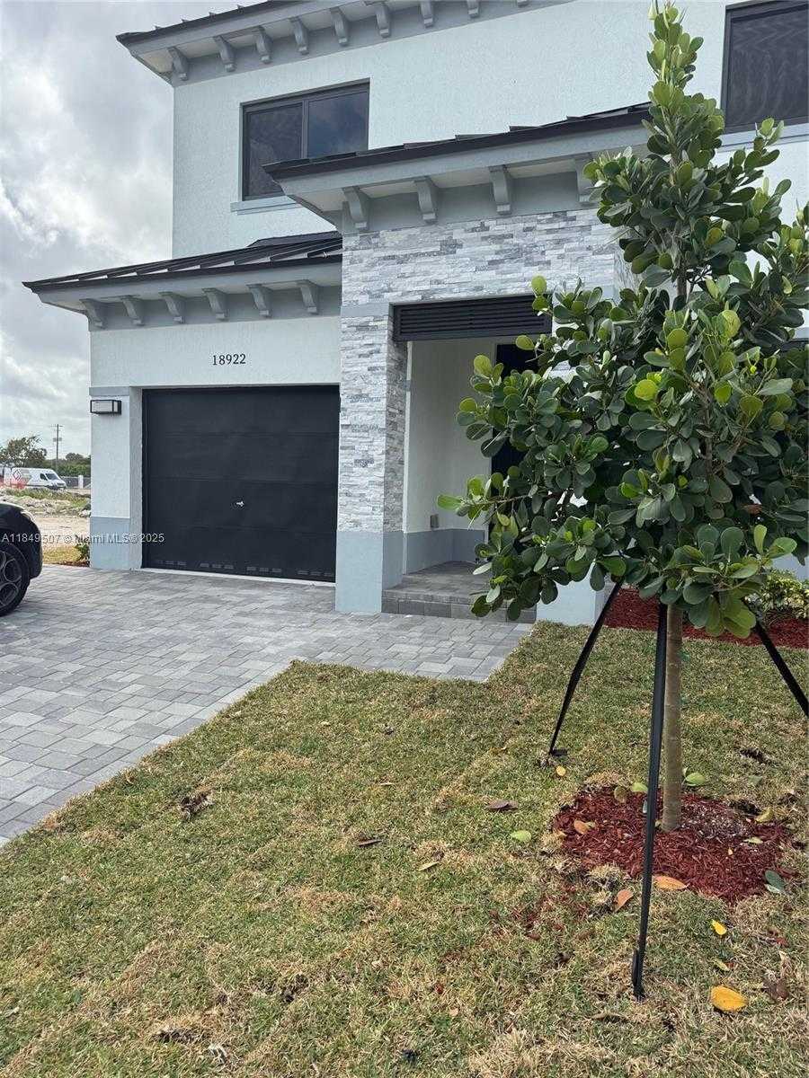 Small Image of 18922 SW 316th St, Homestead, FL 33033, USA Number 11