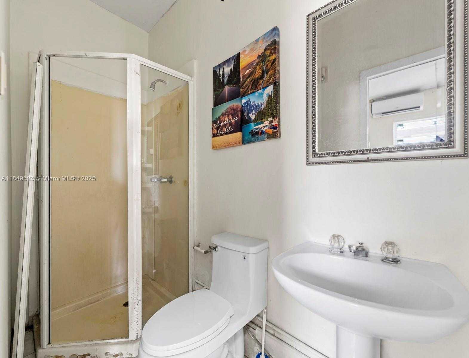 Small Image of 6572 SOUTH WEST 8TH CT, North Lauderdale Number 13