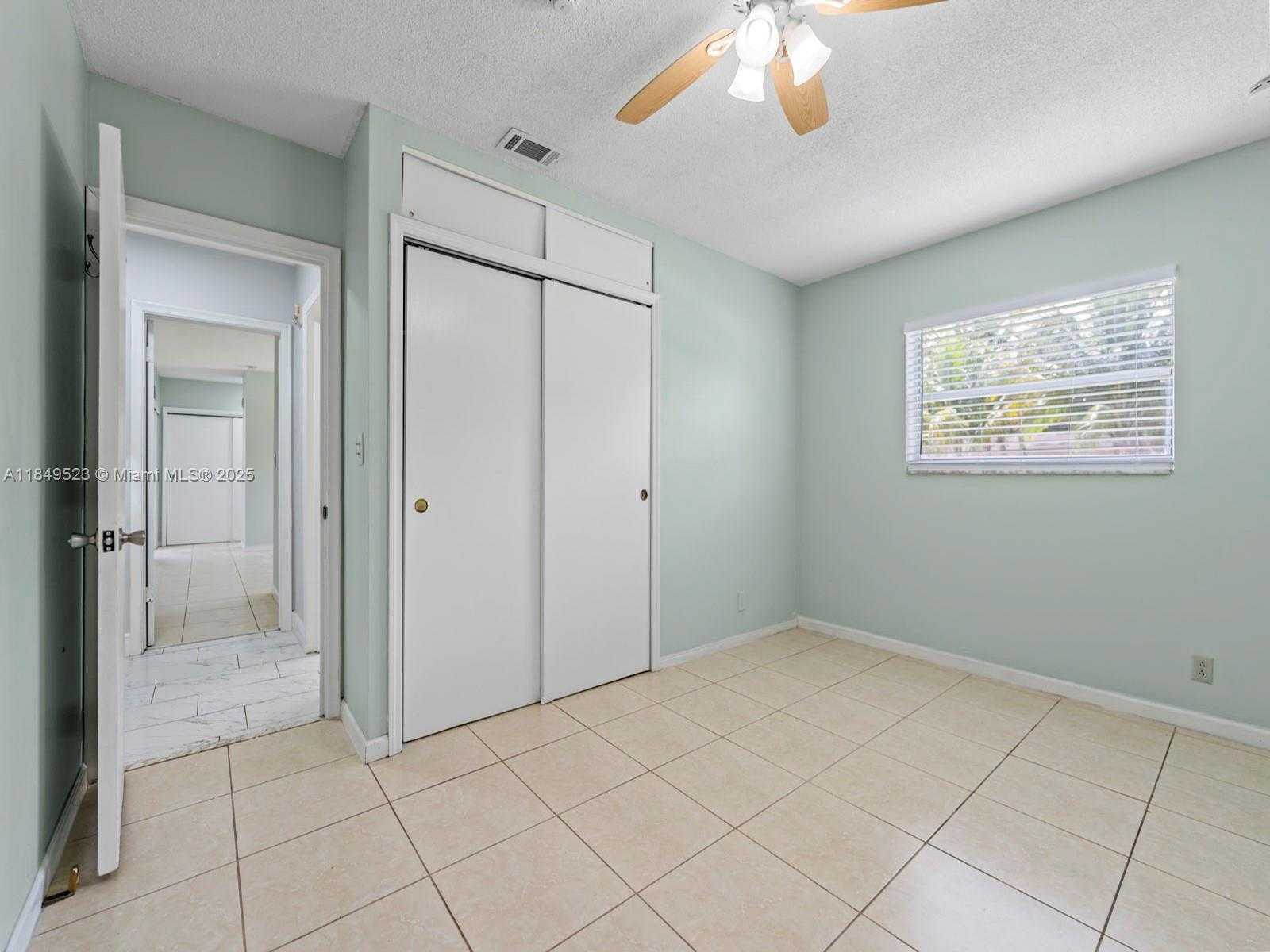 Small Image of 6572 SOUTH WEST 8TH CT, North Lauderdale Number 16