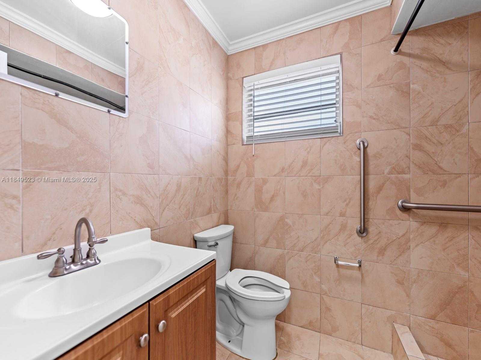 Small Image of 6572 SOUTH WEST 8TH CT, North Lauderdale Number 21