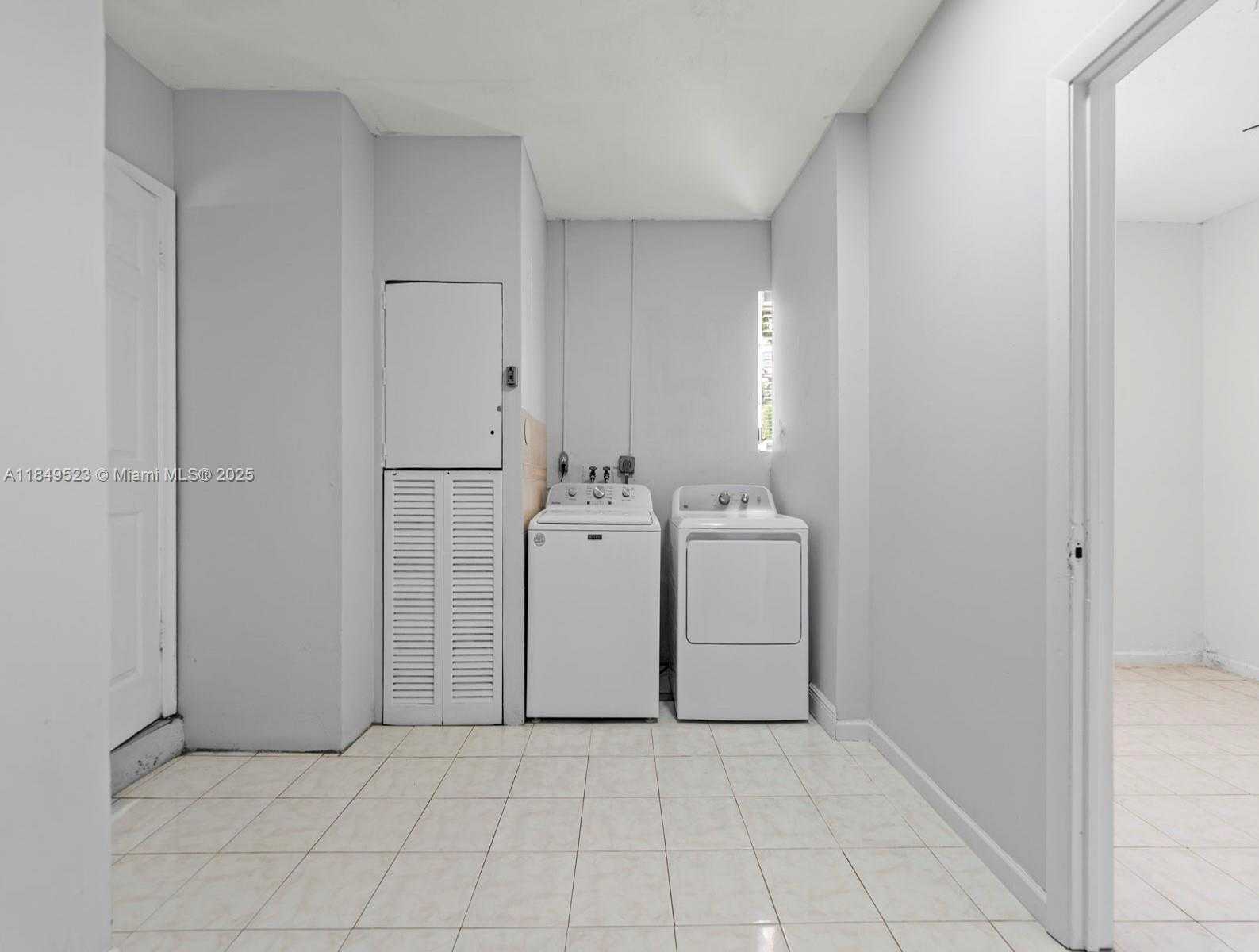 Small Image of 6572 SOUTH WEST 8TH CT, North Lauderdale Number 24