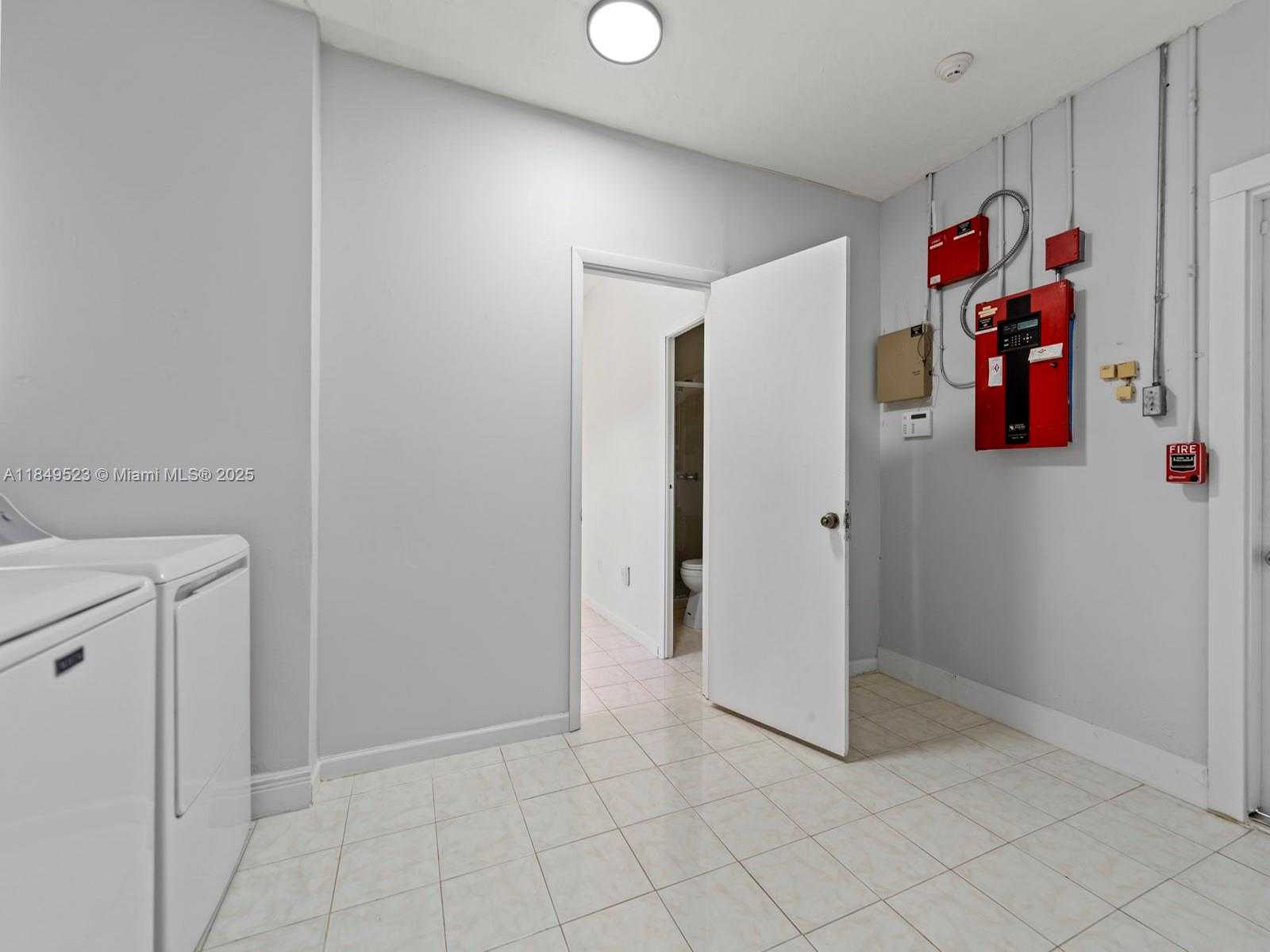 Small Image of 6572 SOUTH WEST 8TH CT, North Lauderdale Number 26