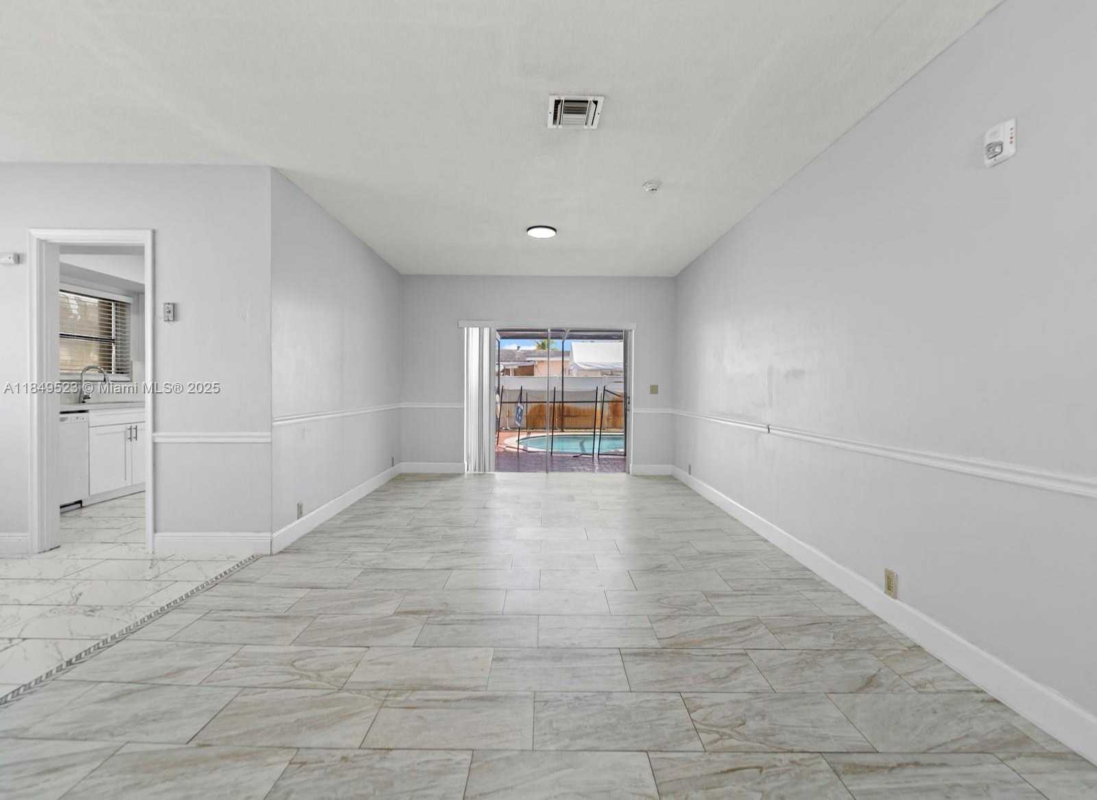 Small Image of 6572 SOUTH WEST 8TH CT, North Lauderdale Number 4
